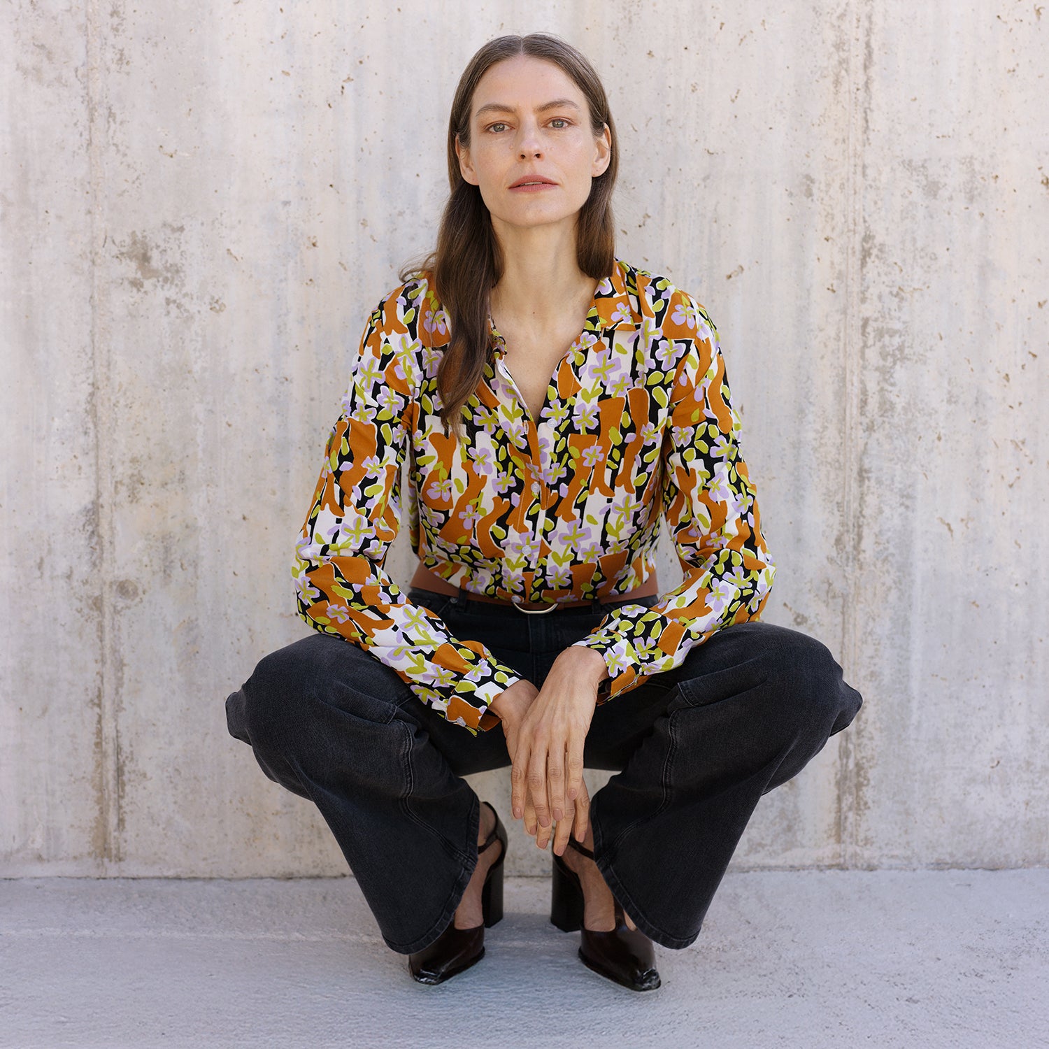 Nanso women’s trendy grey Levee jeans with bootsit blouse