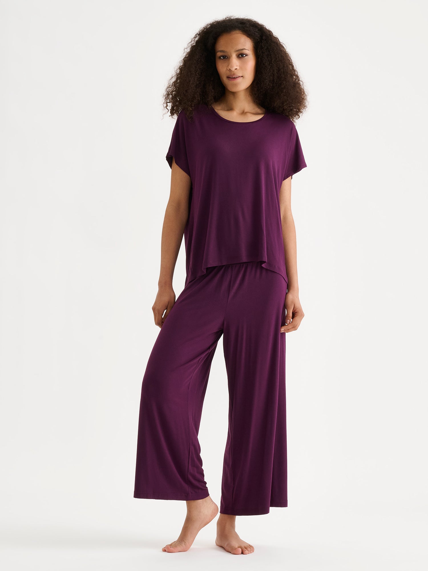 Nanso women's luxuriously soft Hento top on a model with matching pants.