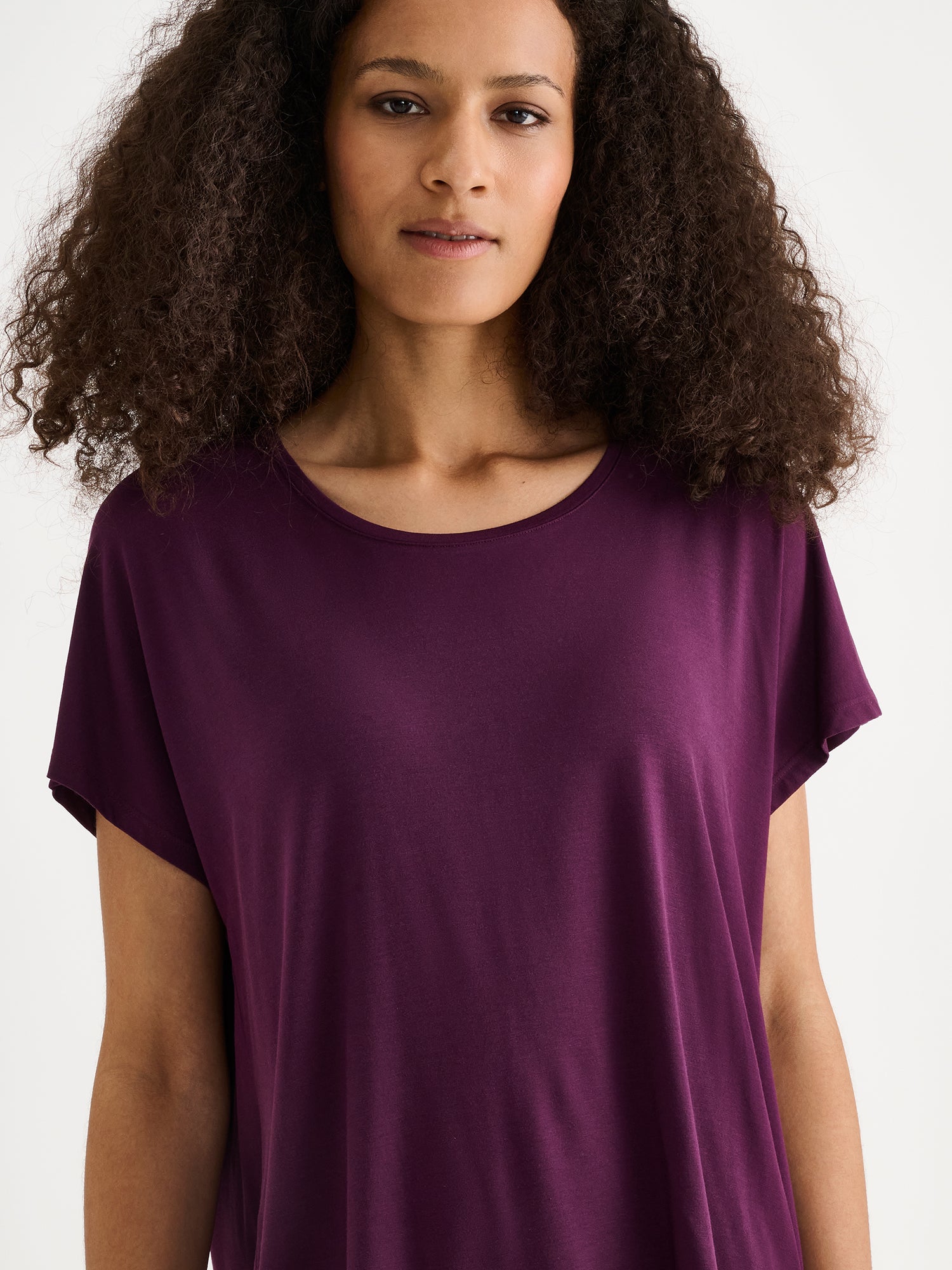Nanso women's luxuriously soft Hento top on a model close-up.