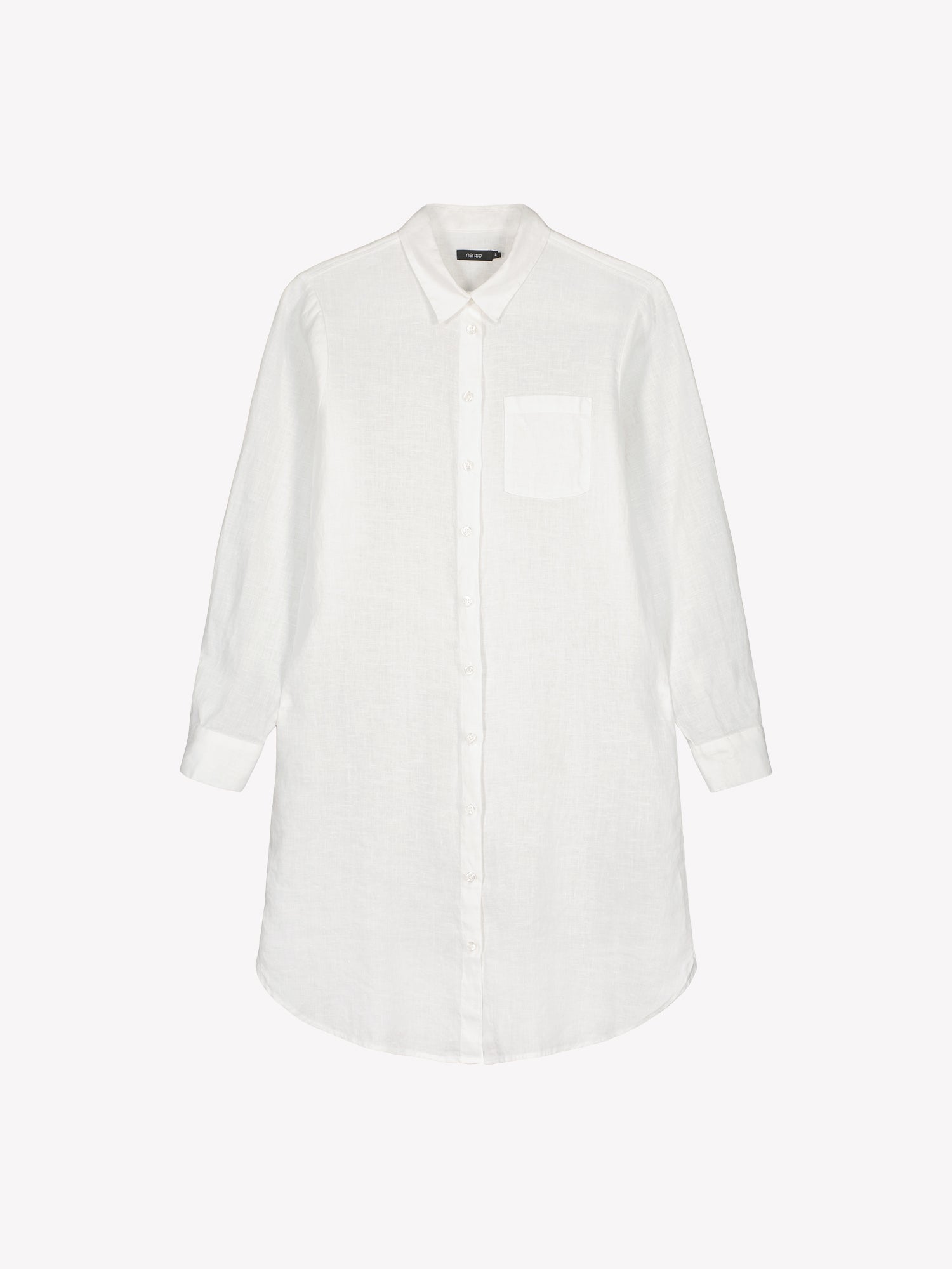 Nanso long PELLAVA linen shirt in white in a product picture