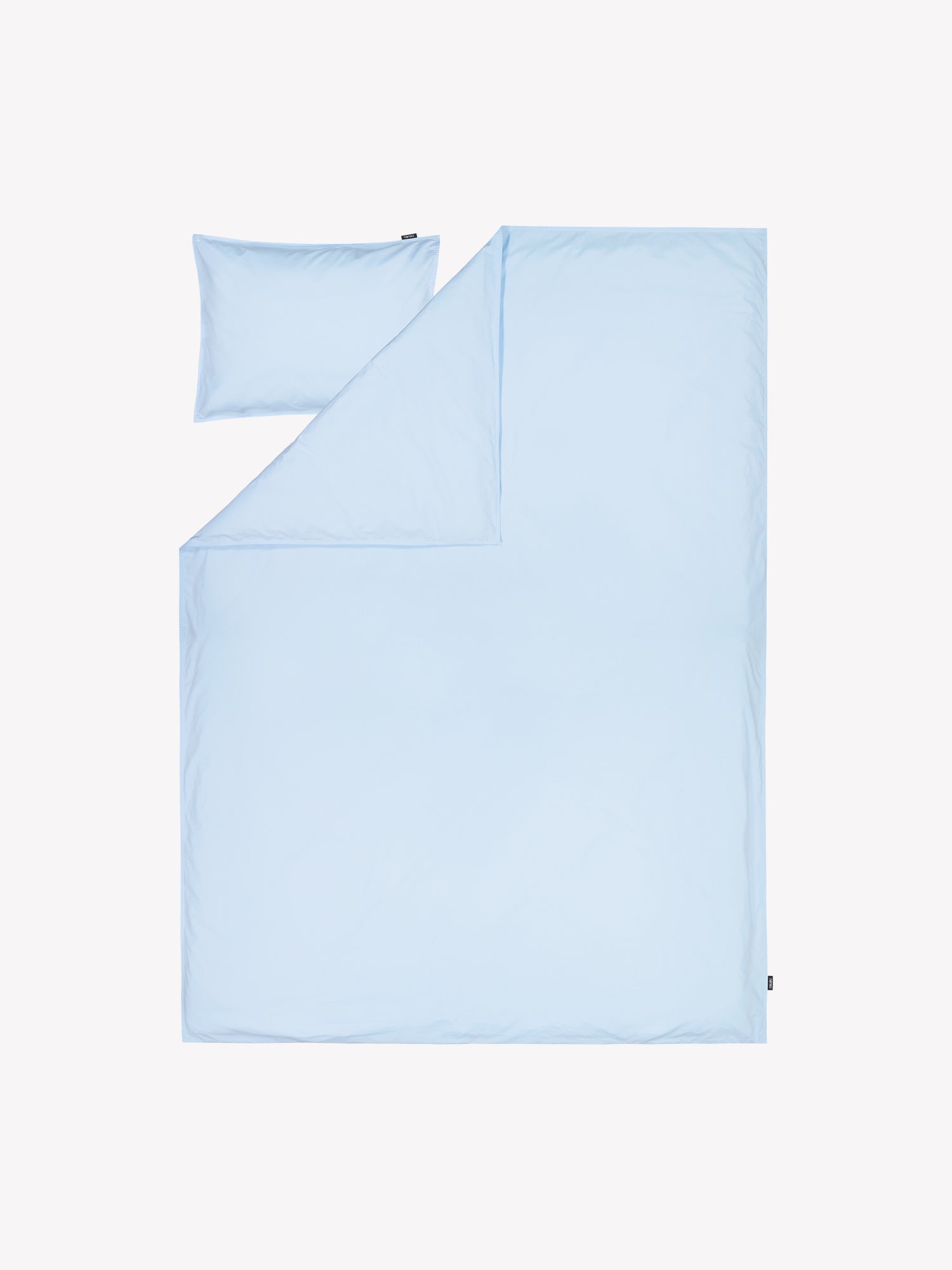 Nanso's Uni Duvet Cover Set in light blue in a product picture