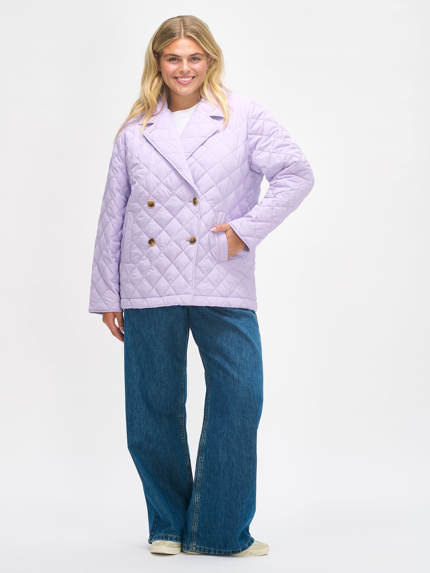 Nanso women's lilac Kippari quilted jacket combines casual style with lightweight warmth, front