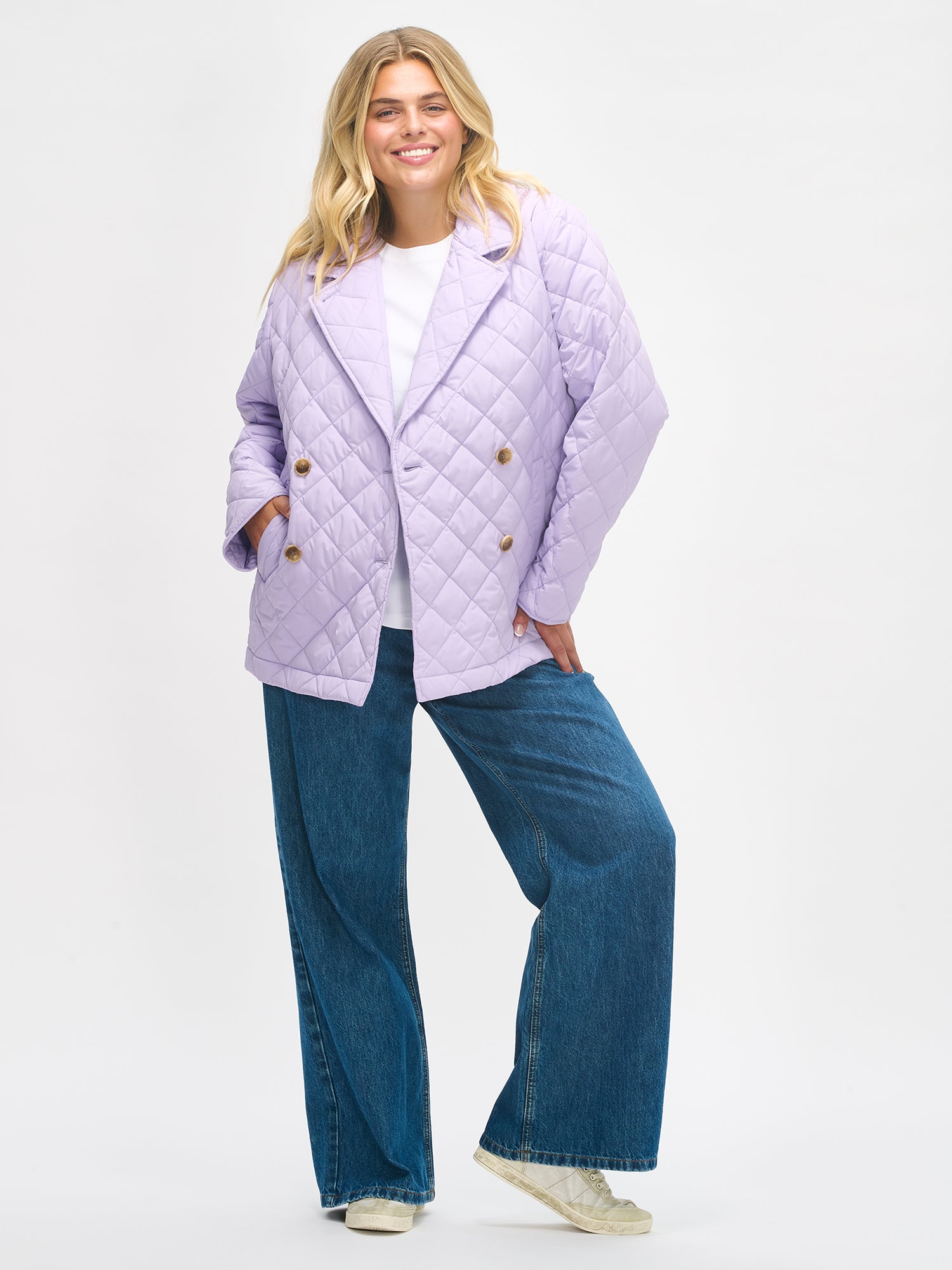 Nanso women's lilac Kippari quilted jacket combines casual style with lightweight warmth, front