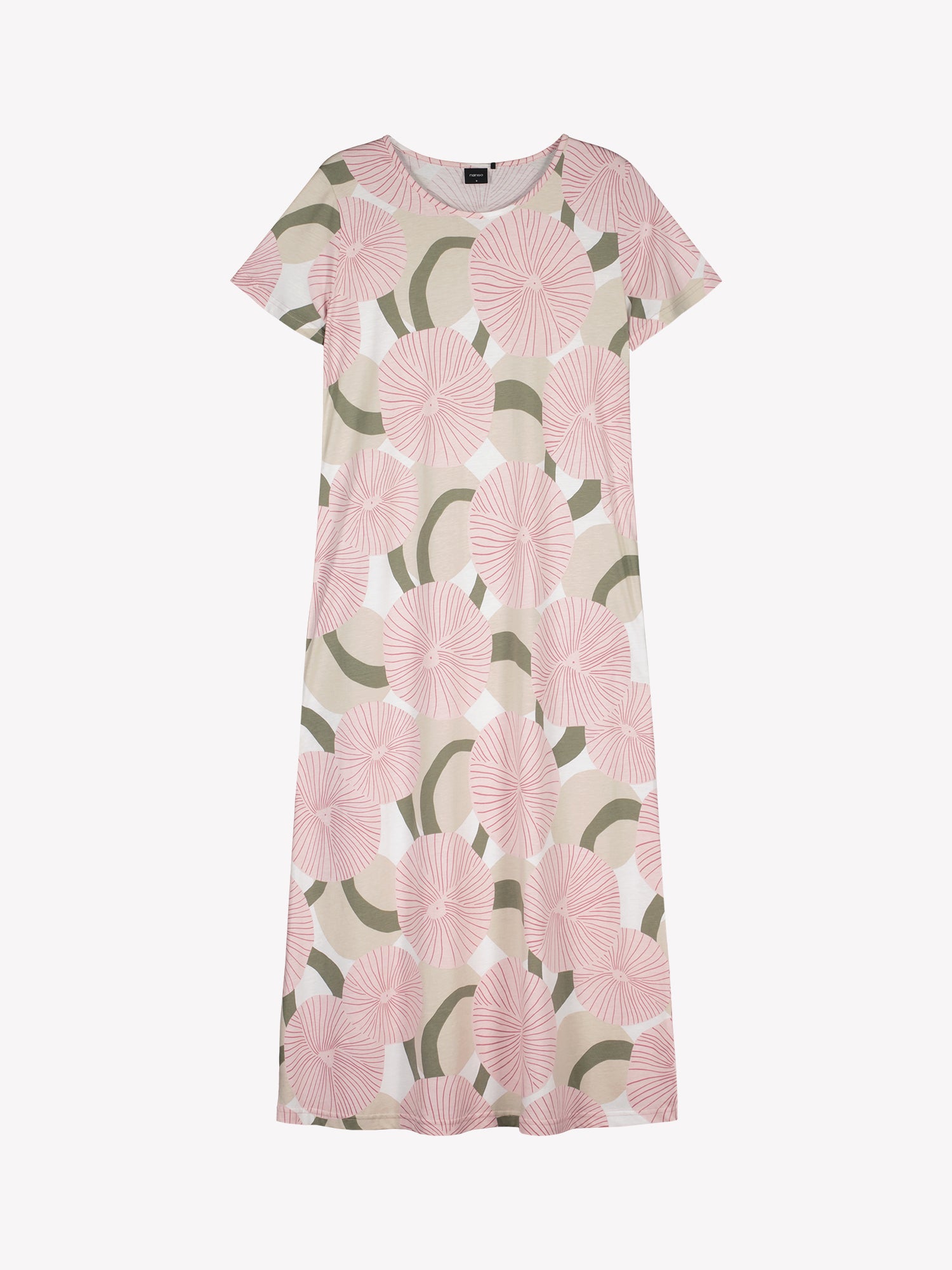 HEDDA Long Nightgown features a delicate pink-toned pattern. Product picture