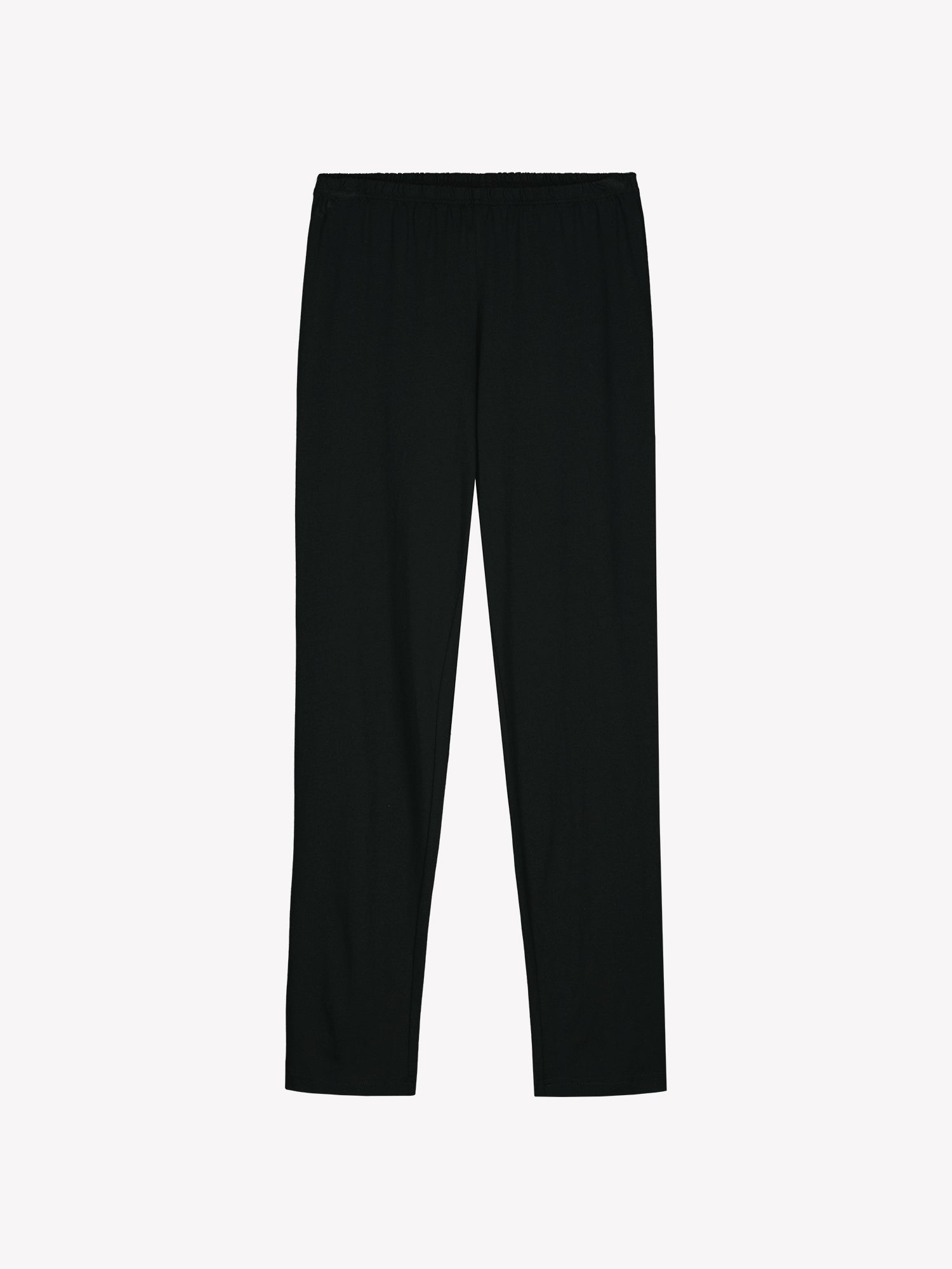 Nanso black Kummeli pyjamas with 3/4 length sleeves and an oval neckline. The material is high-quality cotton and modal, which feels soft against the skin. Product picture of the pants.