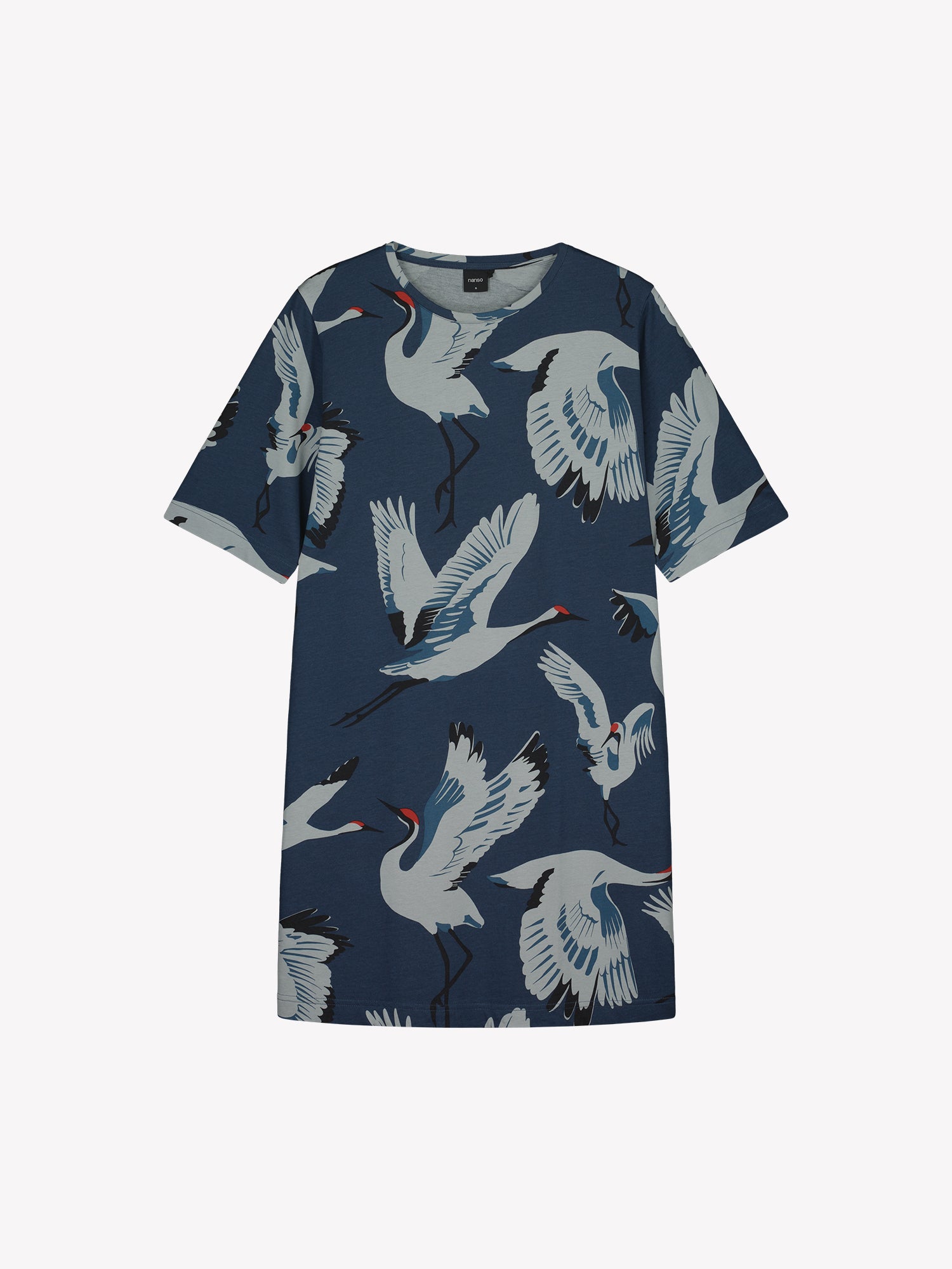 Nanso women's patterned straight-cut short nightgown in captivating blue tones in a product picture