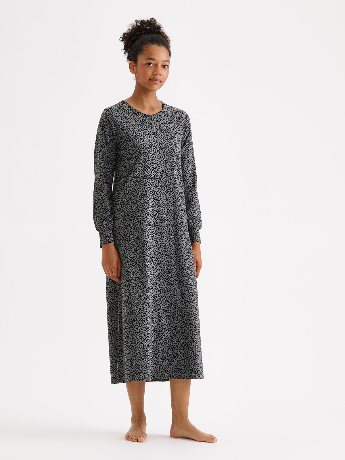 nanso women's Marja nightdress features a timeless black and grey print on a model. | S - 177cm