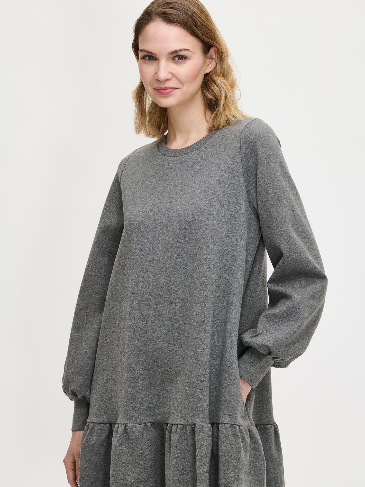 Nanso women's casual grey Leija dress with pockets