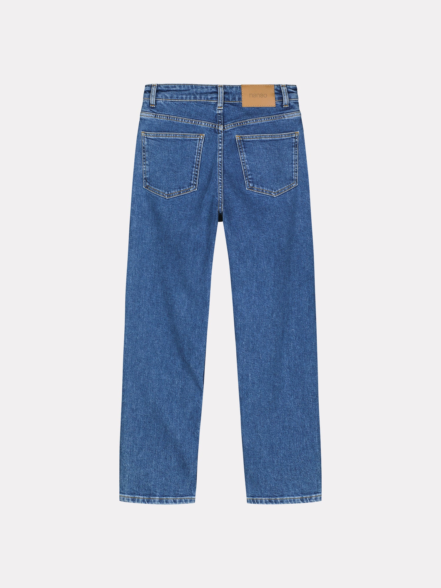 Nanso women’s comfortable cropped blue Fiilis jeans, back view in a product image. Waistband and back pockets clearly visible.