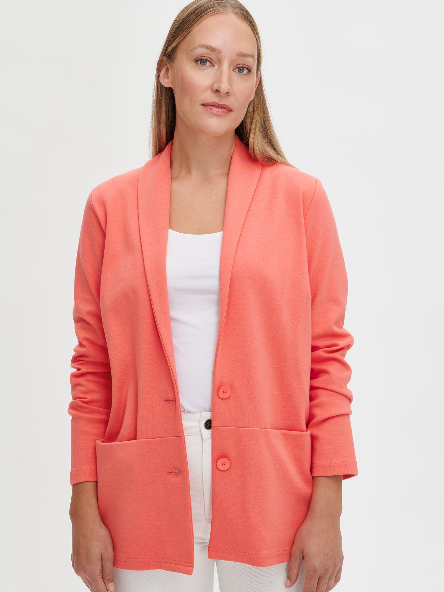 Nanso's classic women's Leija jacket in red, clsoe-up