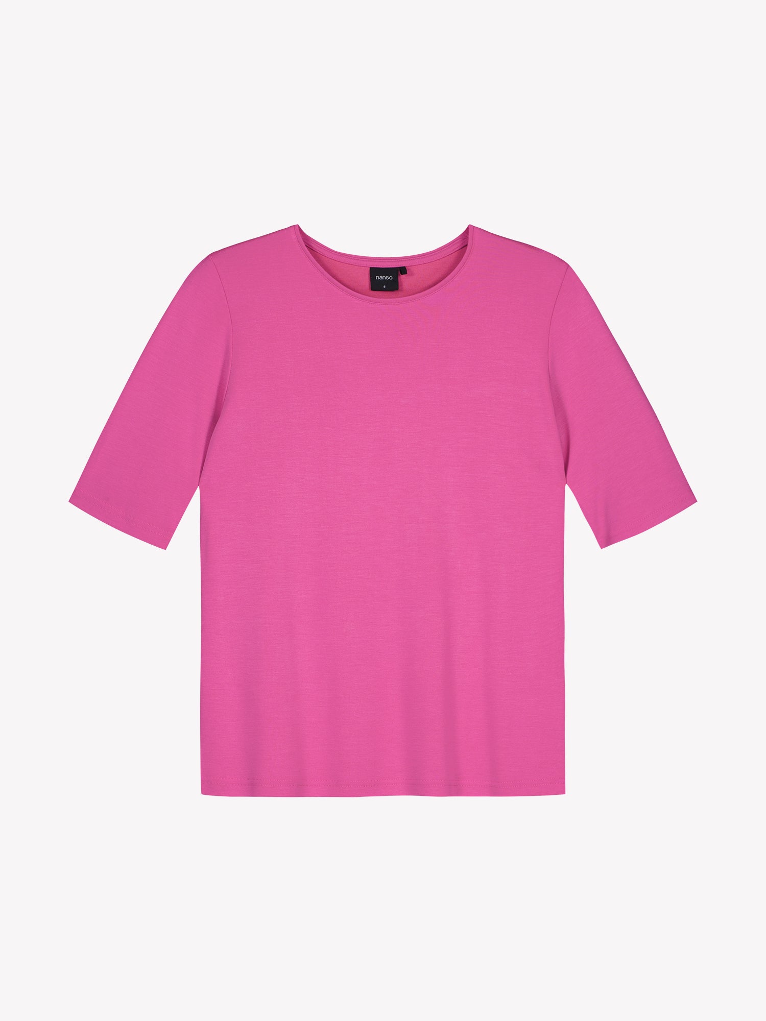 Nanso's stylish pink Aina t-shirt for women