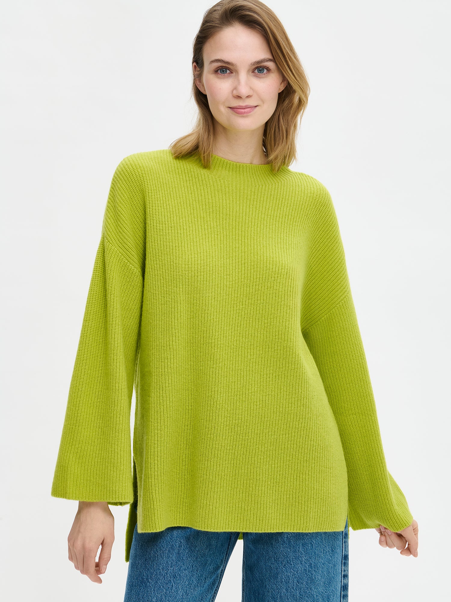 Nanso's relaxed green Pamela knit tunic, front