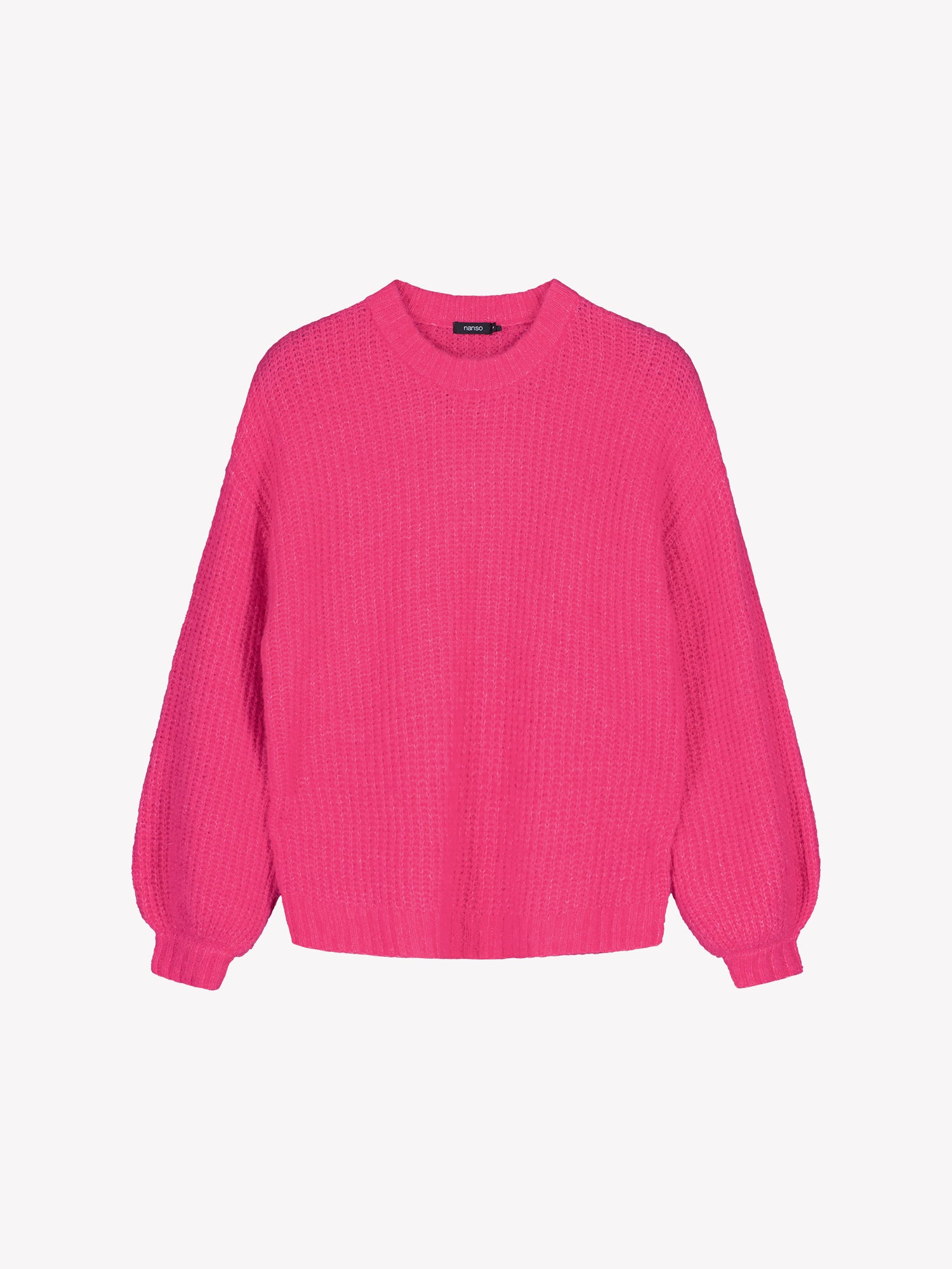 Nanso's luxurious pink Karamelli knit sweater for women features a round neckline