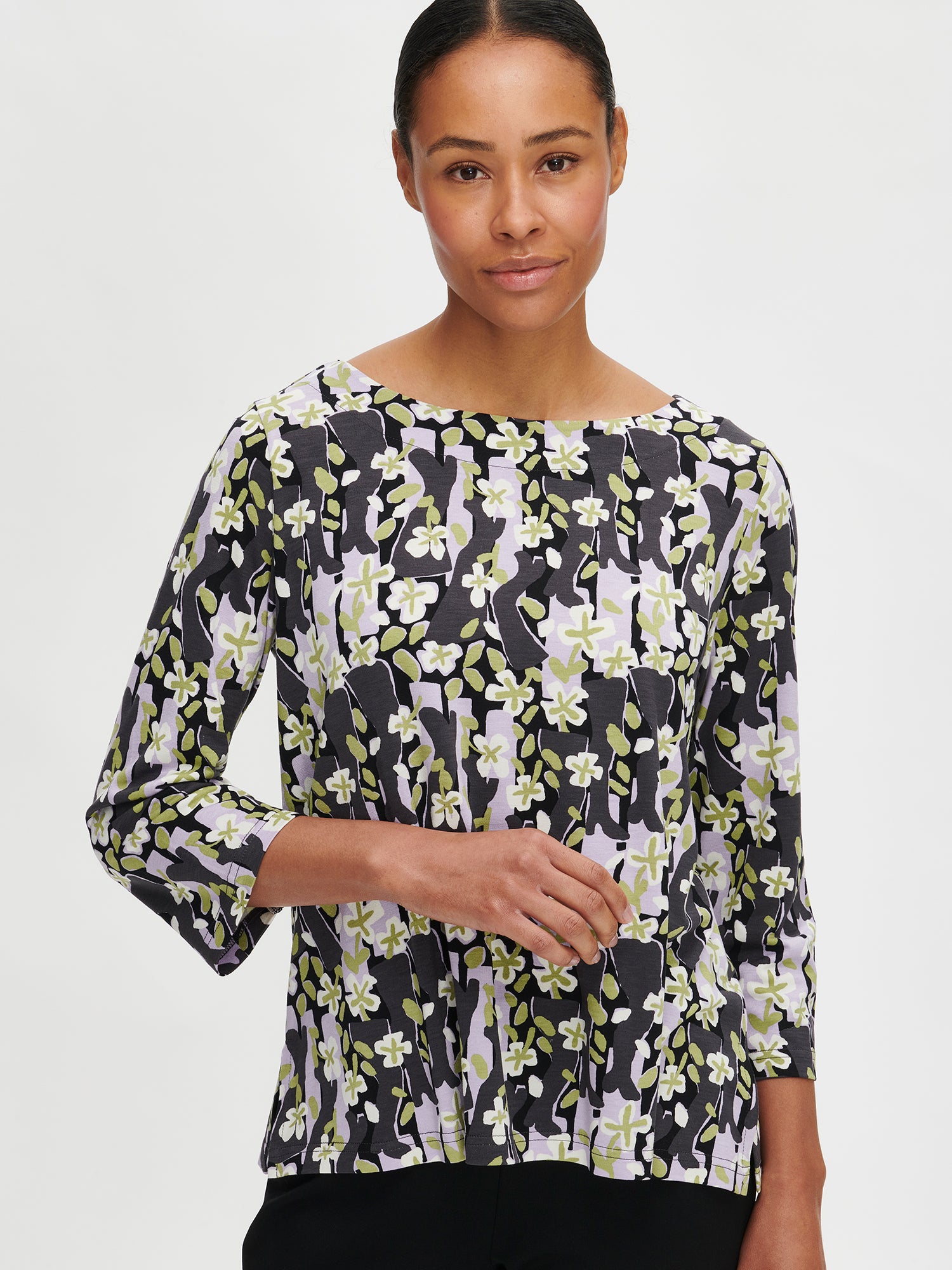 Nanso women’s patterned grey Bootsit blouse close-up.