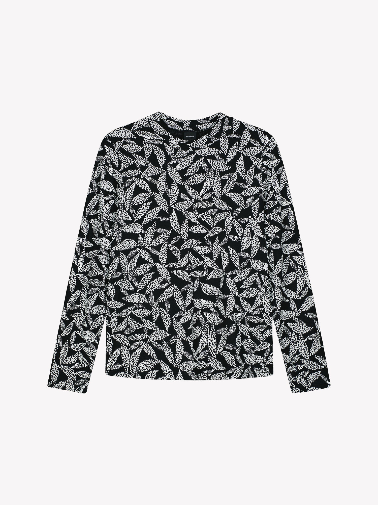 Nanso women’s black-white patterned Triine blouse