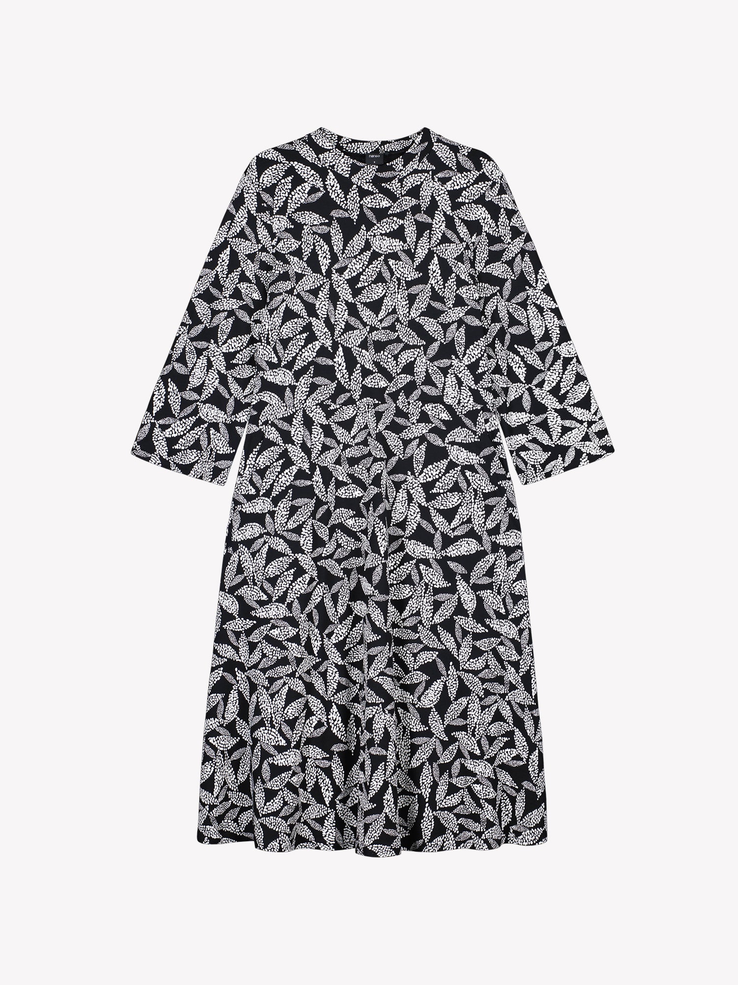 Nanso women's black-white Triine dress