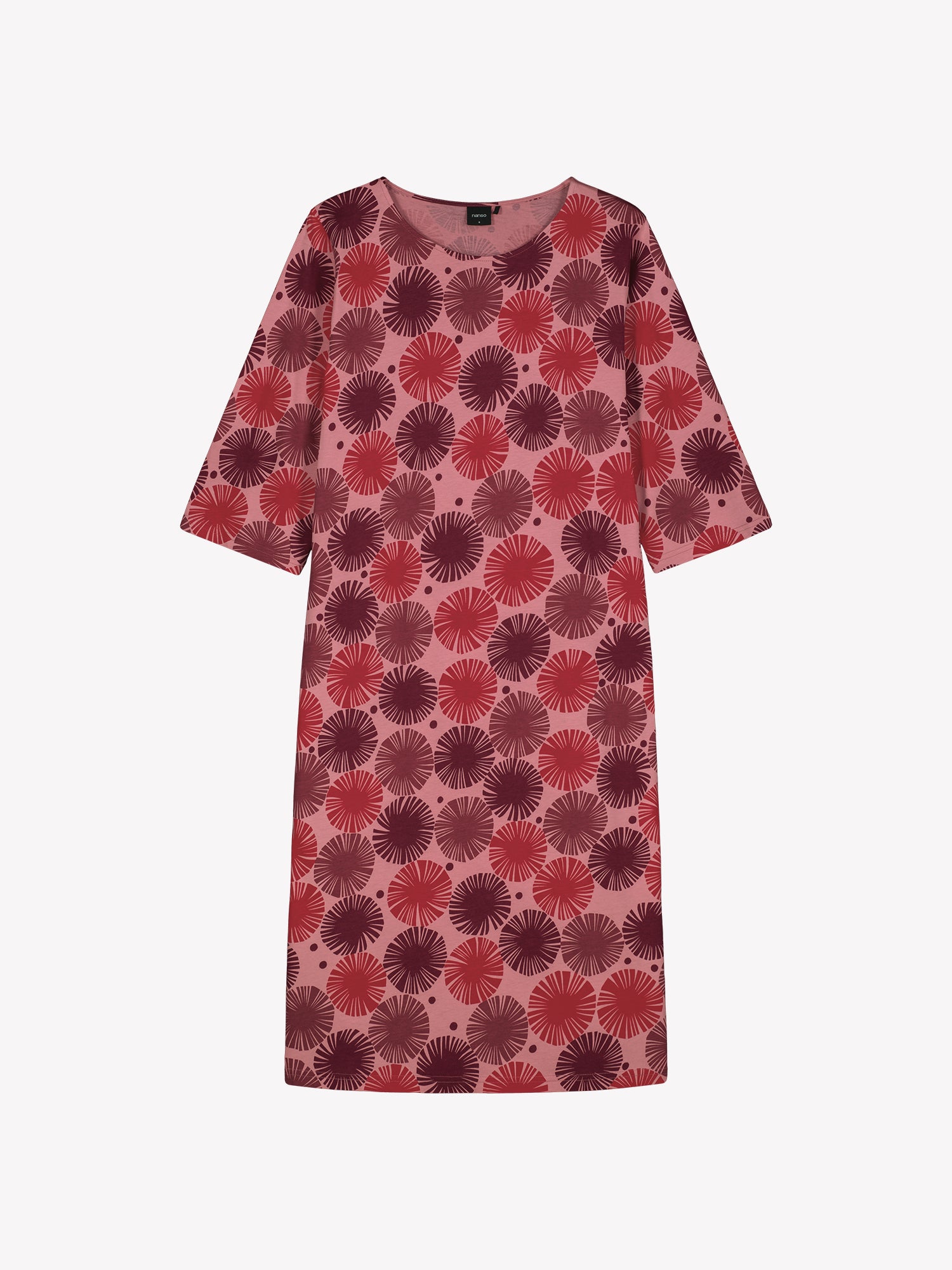 Nanso Amara red women’s long nightgown with 3/4 sleeves and oval neckline, calf-length, product photo.