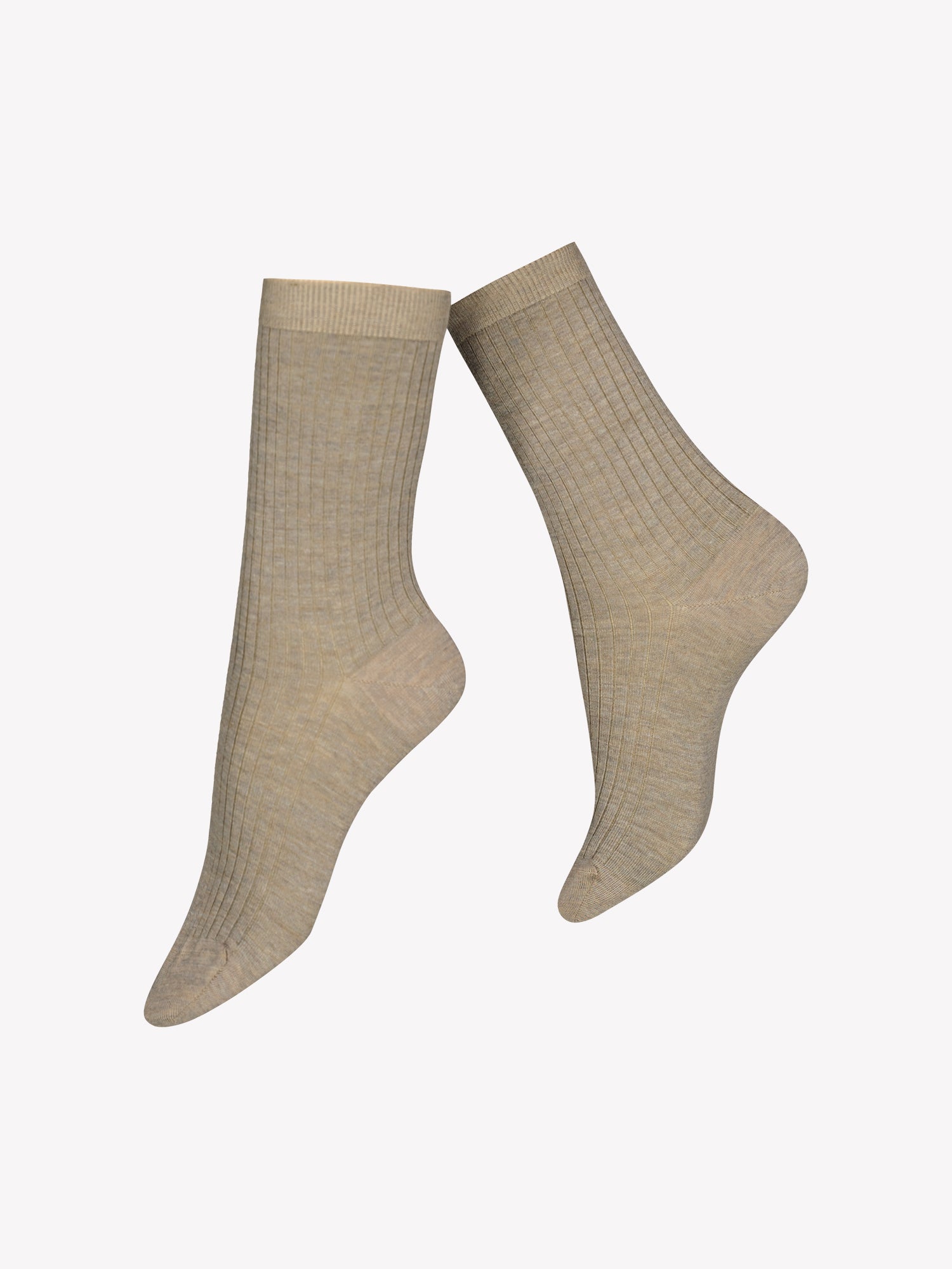 Vogue soft, high-quality merino wool socks with classic rib texture, product photo front view, ankle-length style.