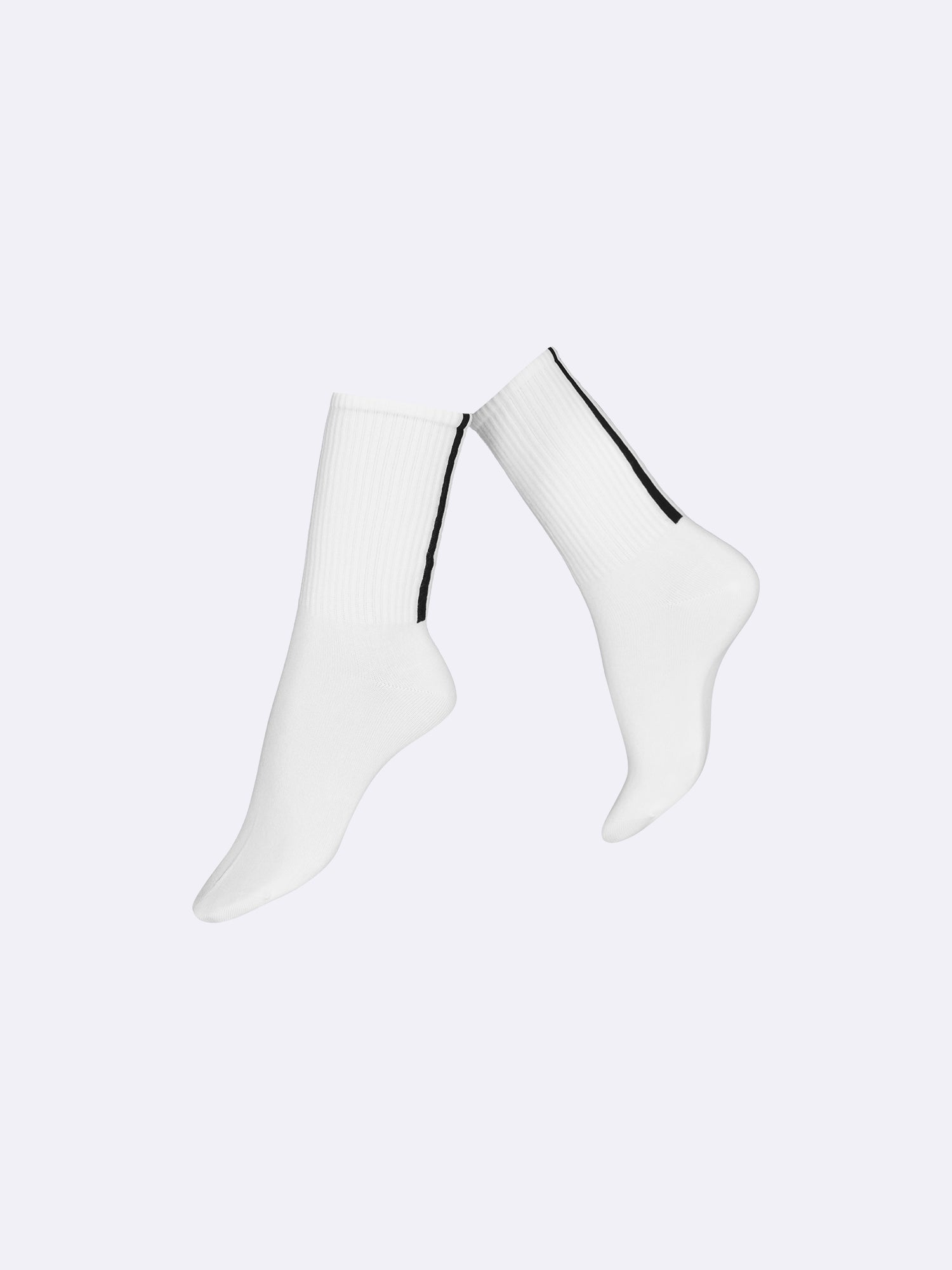 Vogue women's Adriana contrast stripe socks in white.