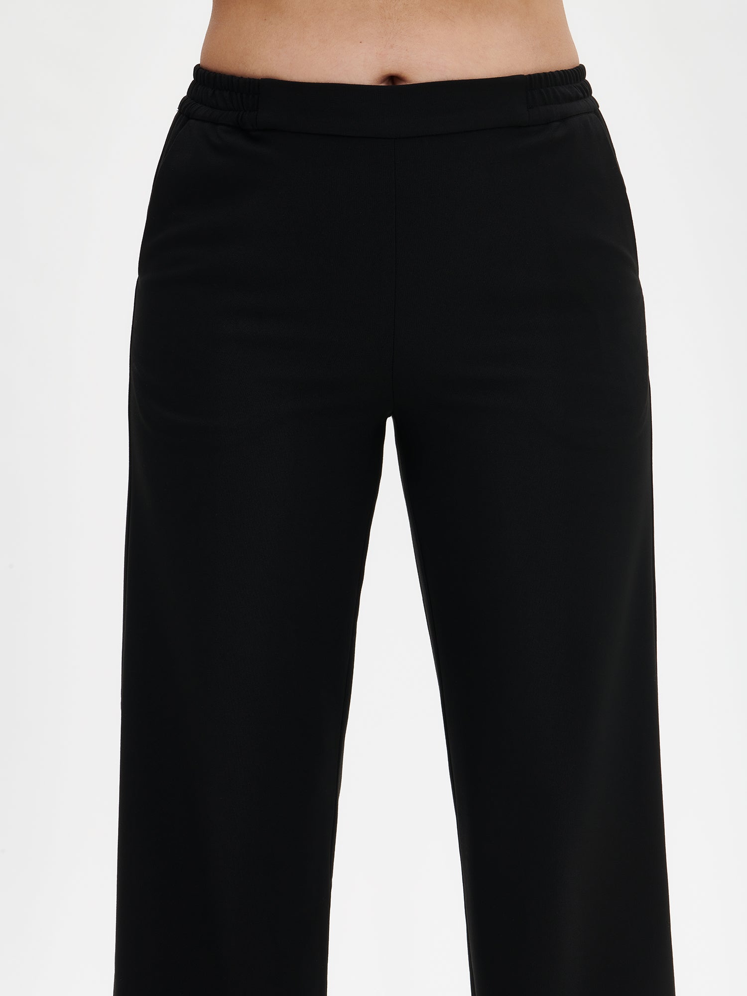 Nanso Women's Jonna black trousers, close-up from front.