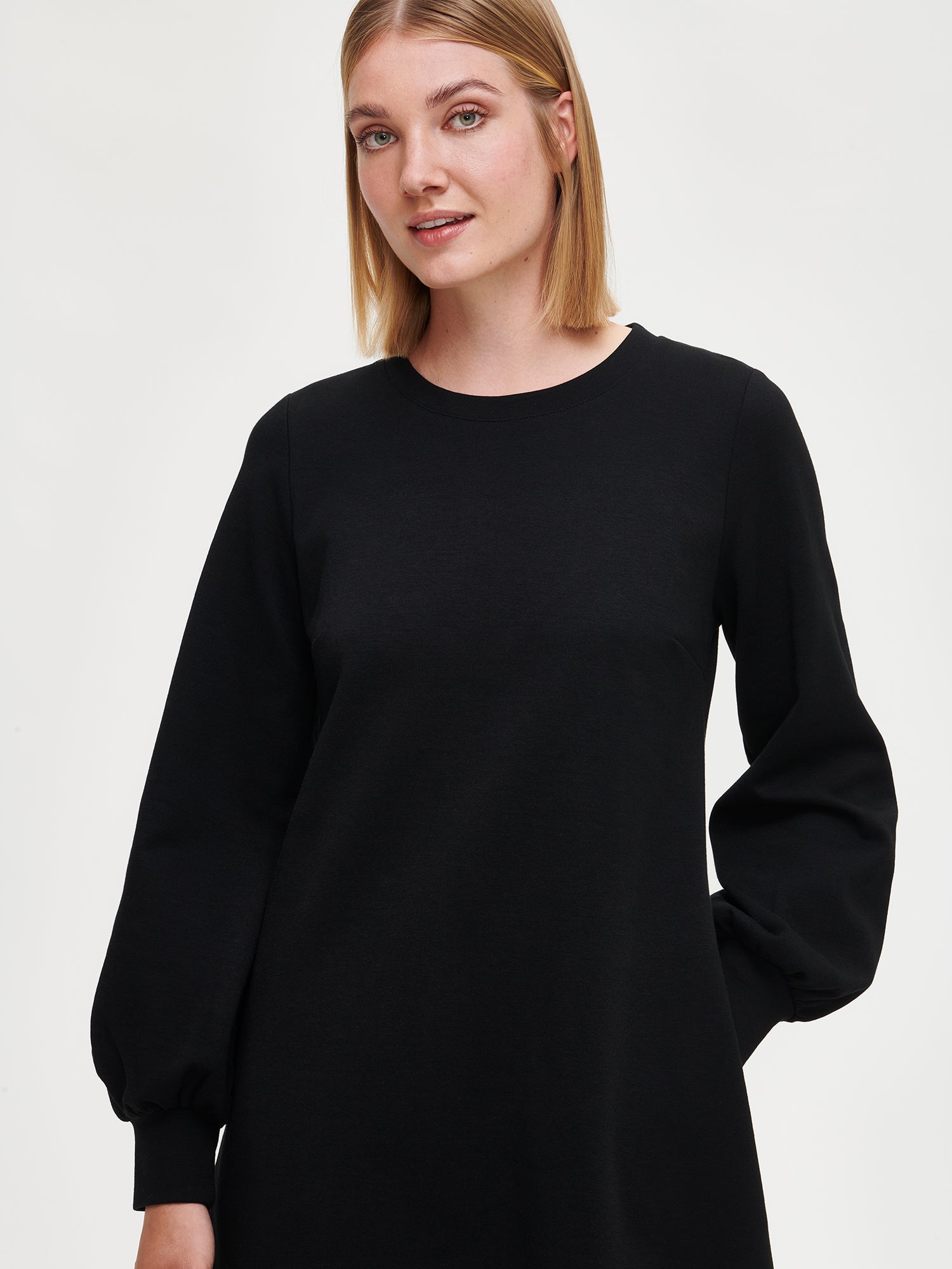 Nanso women's casual Leija dress in black