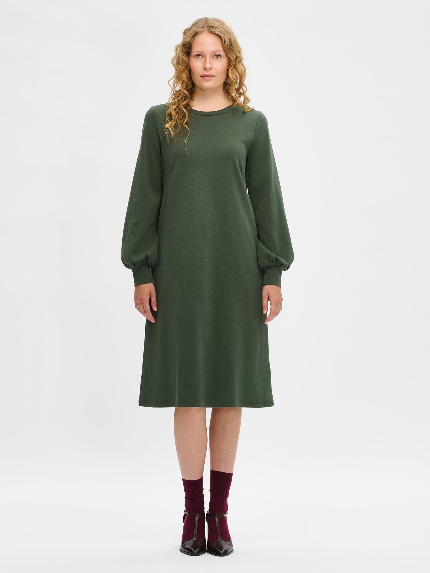 Nanso women's casual Leija dress in dark green, front