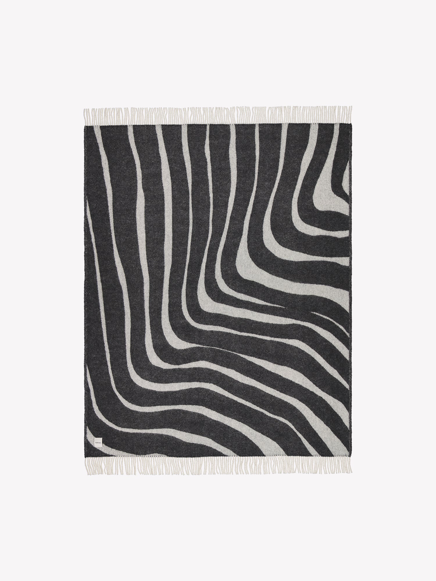 SYLI Wool Blanket, crafted from 100% new, virgin wool in a stylish black and white design. Product picture.