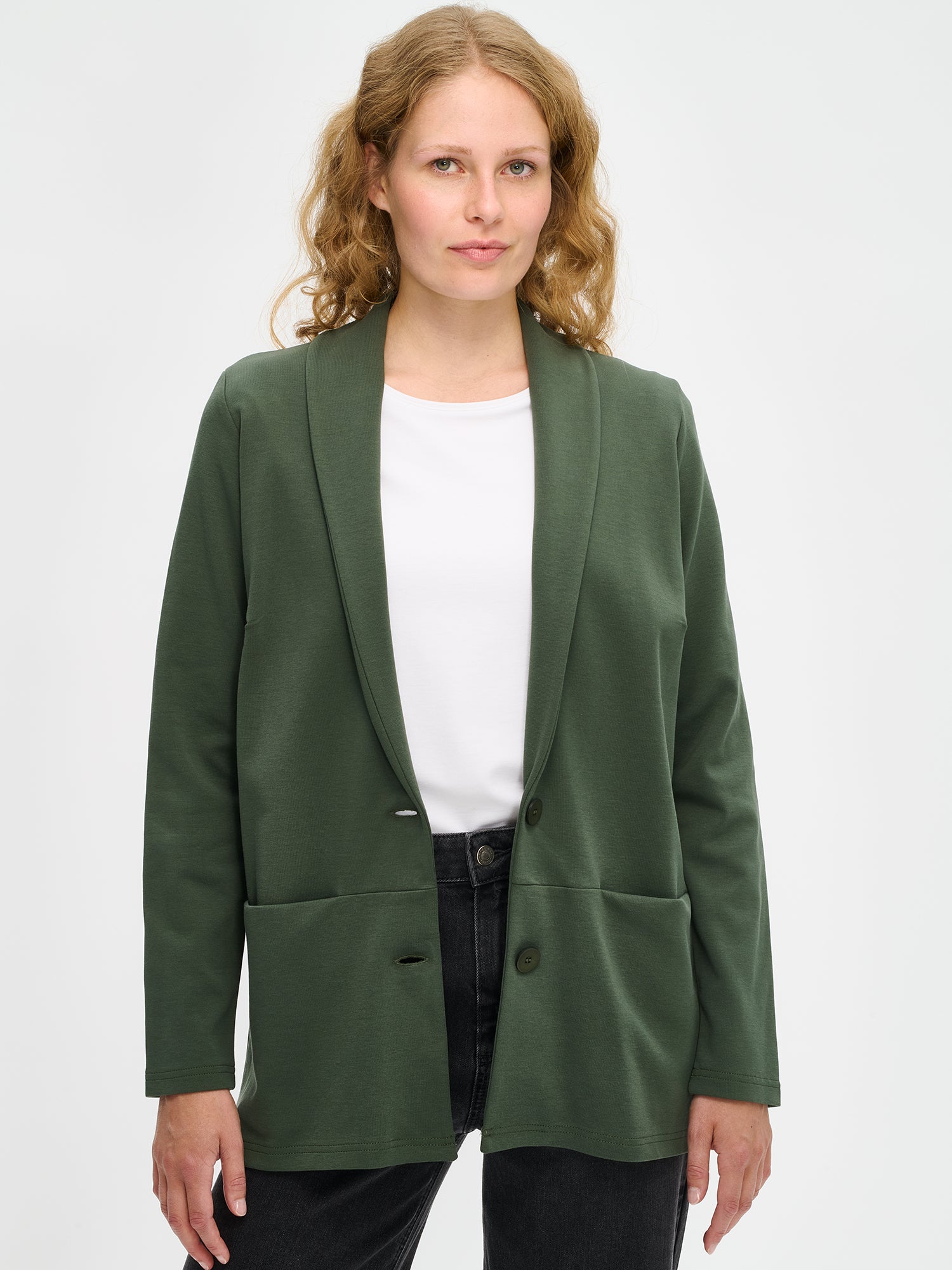 Nanso's classic women's Leija jacket in dark green, close-up