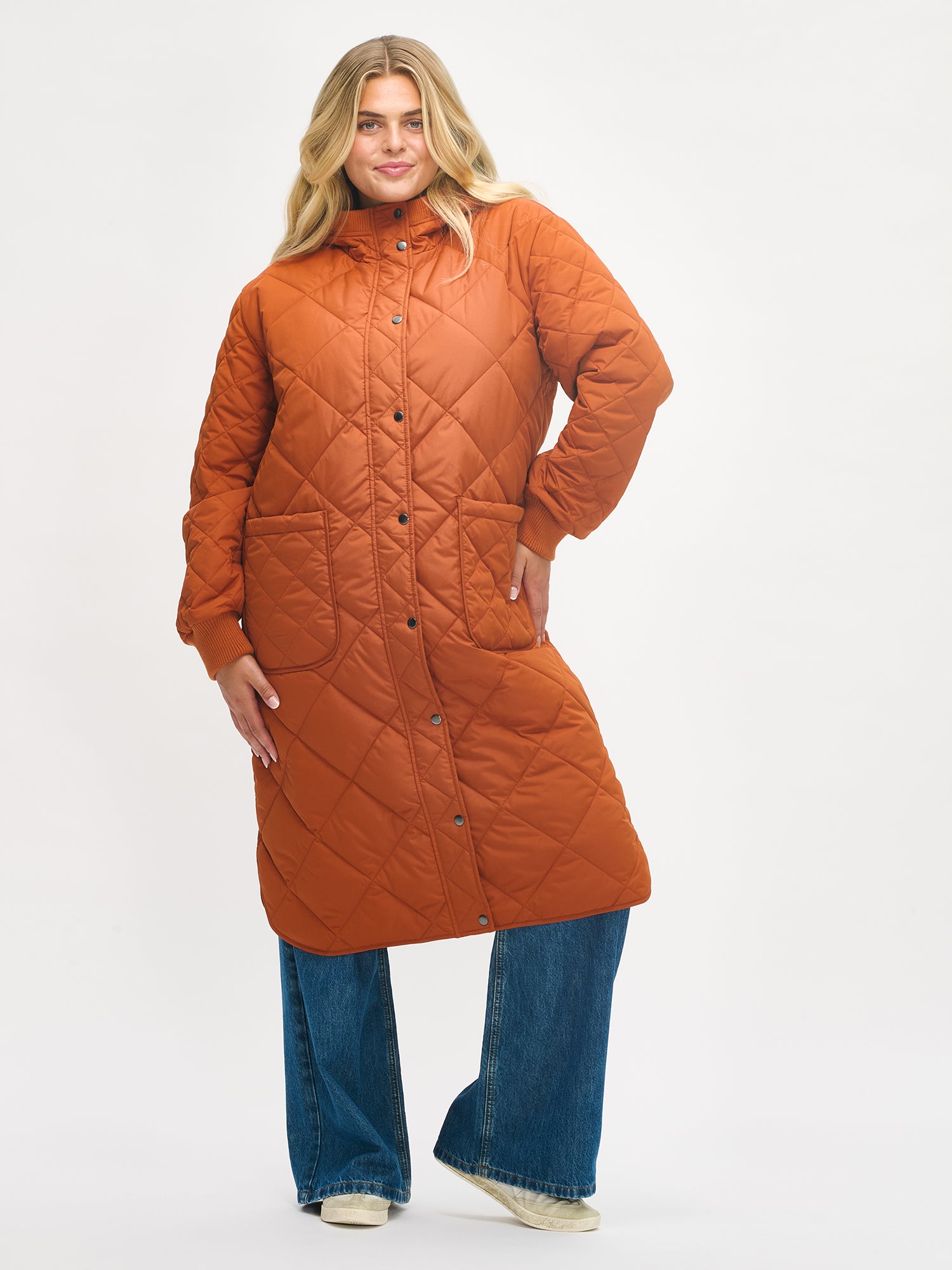Nanso women's casual brown Maxi quilted coat with light padding and a cozy hood, front