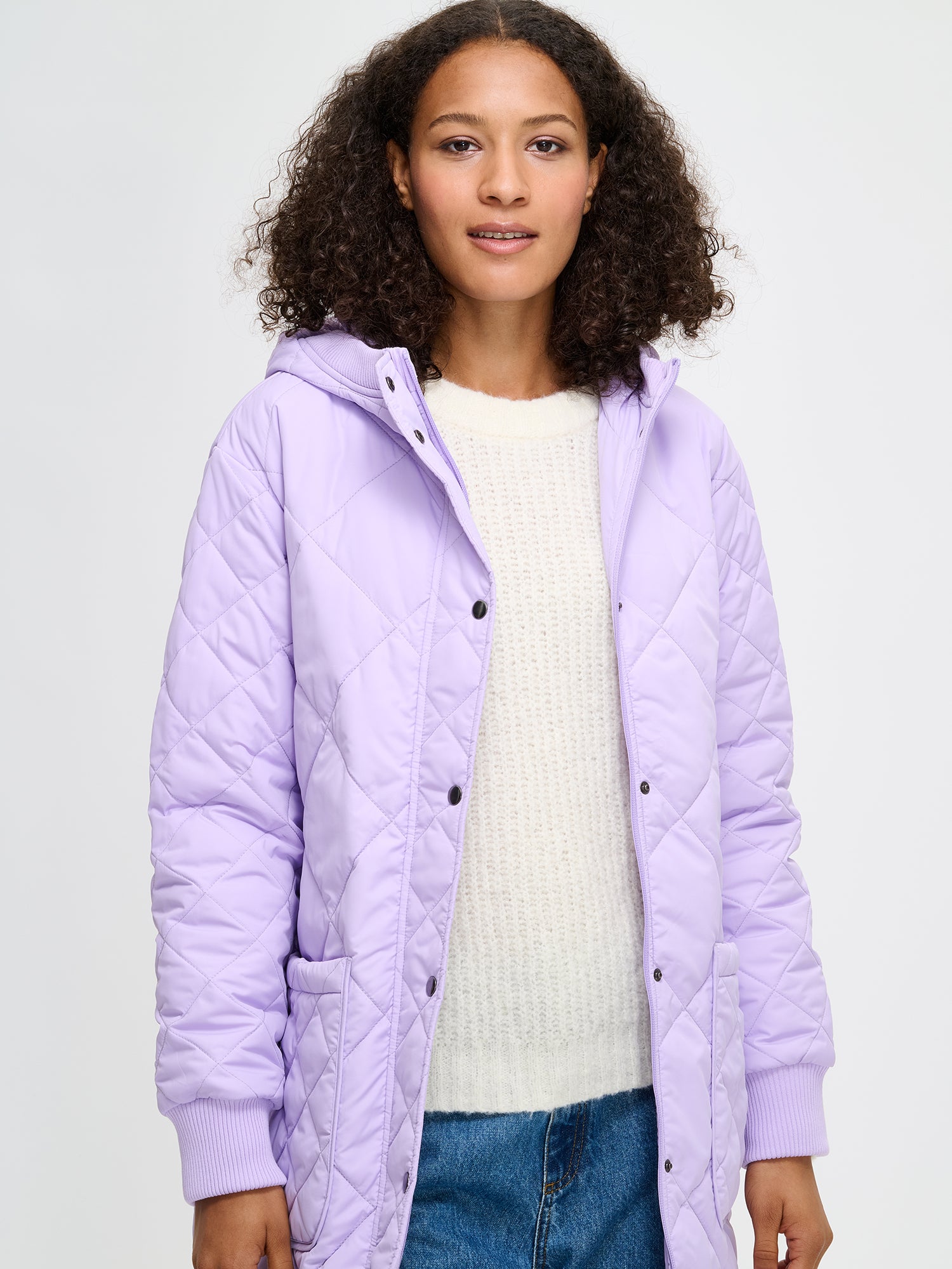 Nanso women's casual lilac Maxi quilted coat with light padding and a cozy hood, close-up
