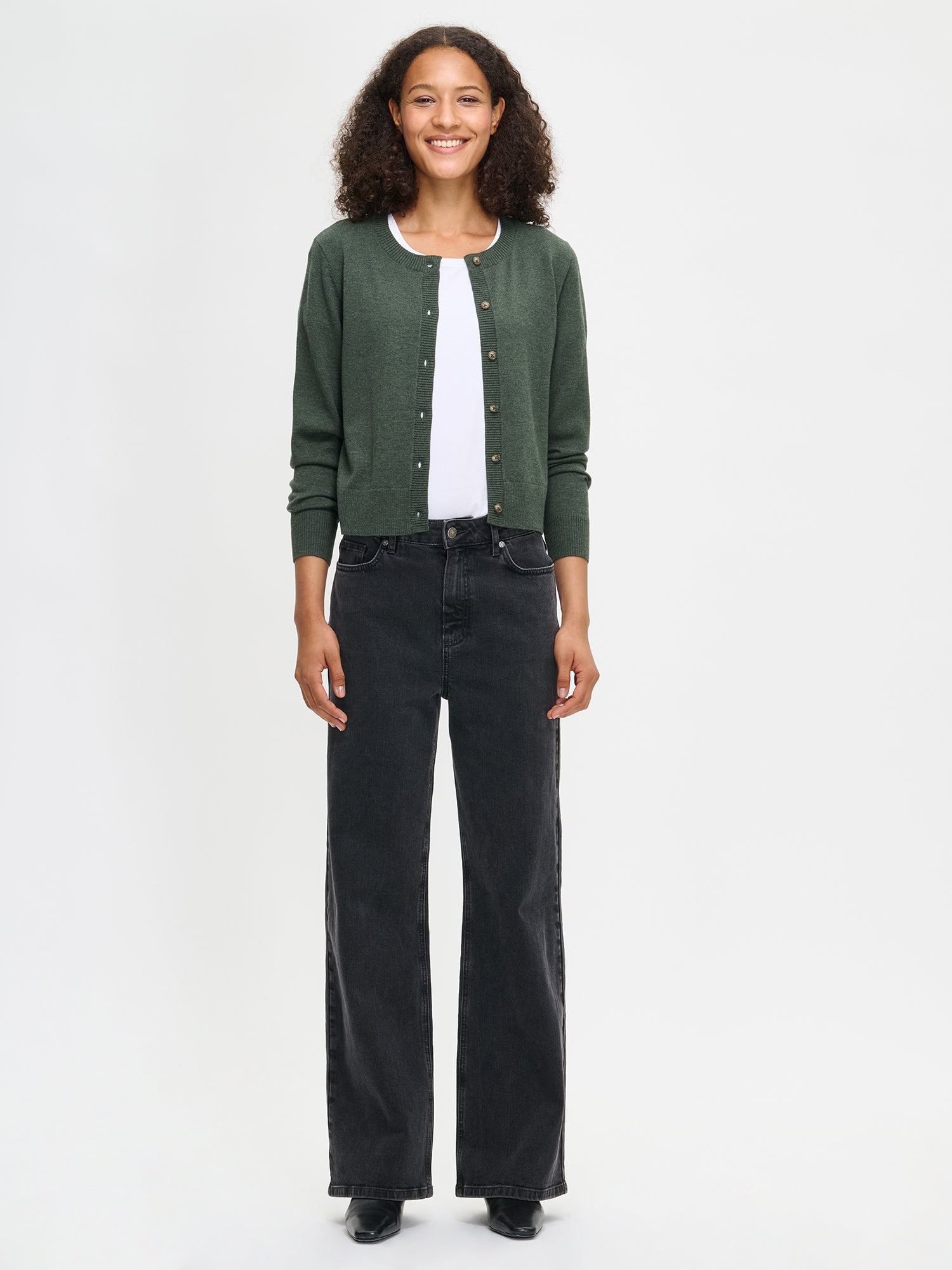 Nanso women's dark olive green Villis long-sleeved knit cardigan, front