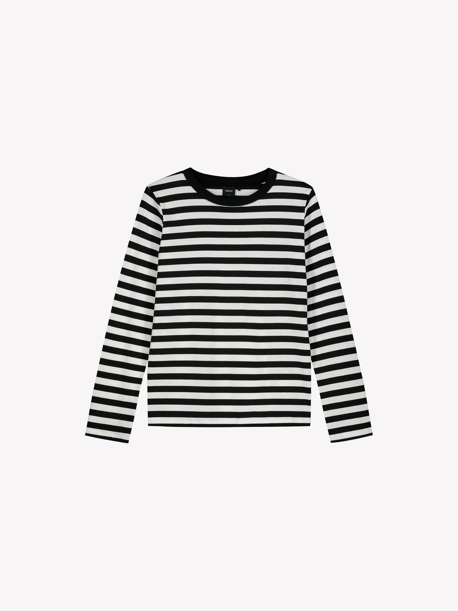 The RAITA NORMI Long-Sleeved Shirt in black and white featuring striped pattern. The straight-cut shirt features a round neckline and full-length sleeves. 100% organic cotton. Product picture from the front.