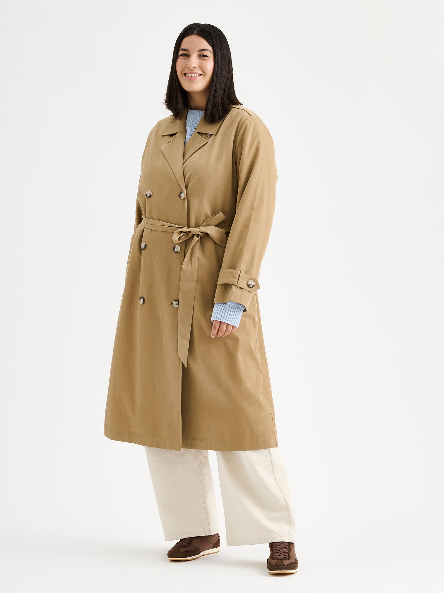 Nanso women's Klaara trench coat in brown on a model