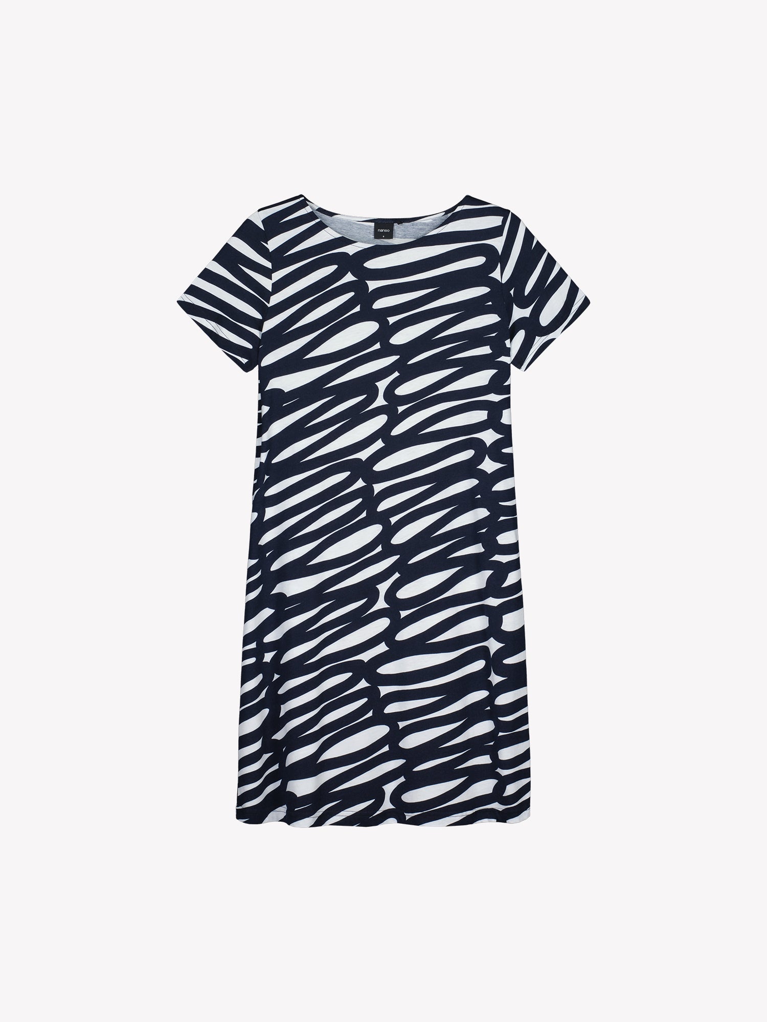 A women's short Luonnos -nightgown featuring a striking two-tone print design in dark blue in a product picture.