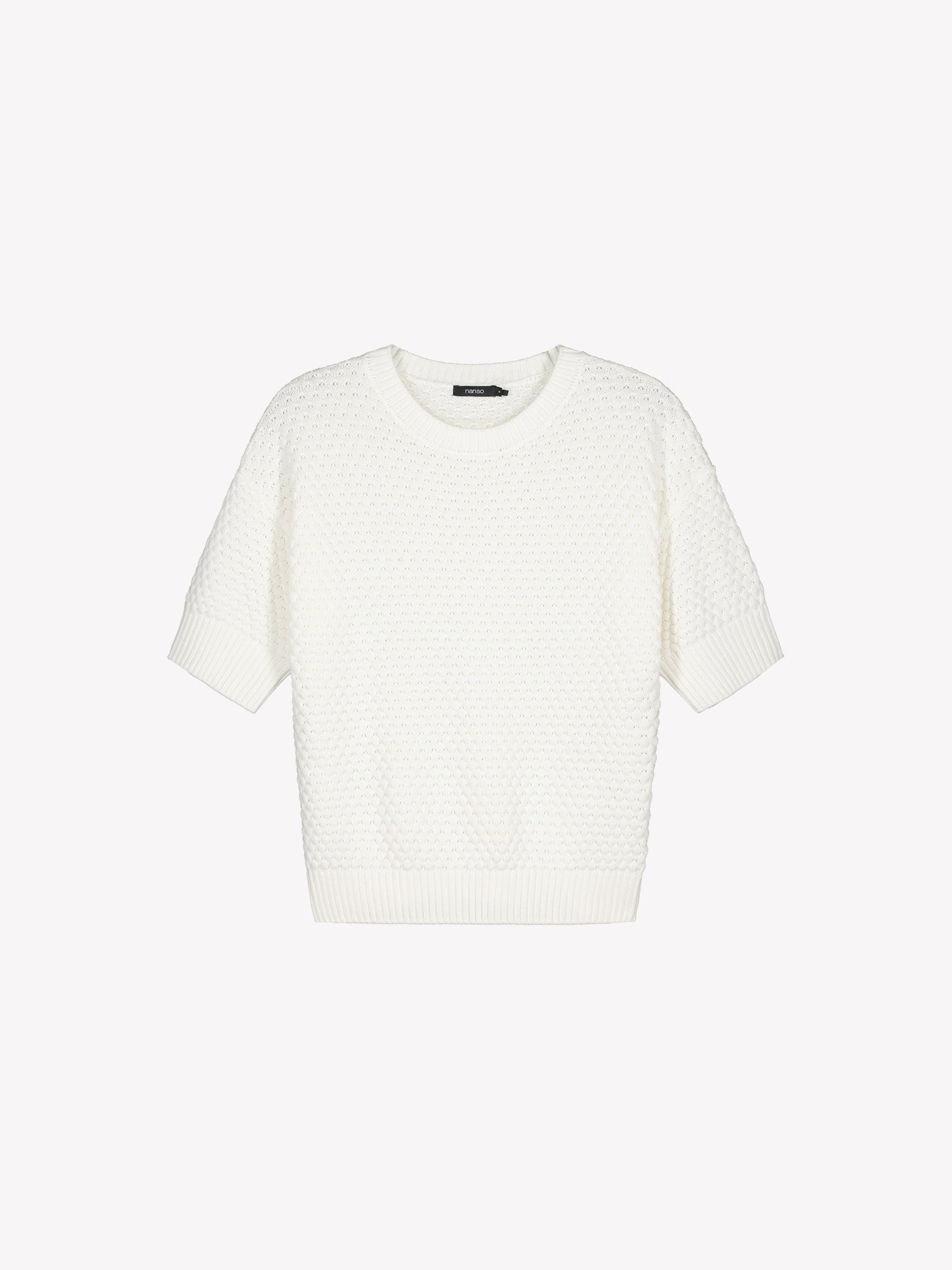 Nanso women's Kumpu versatile short-sleeved knit sweater in a product picture