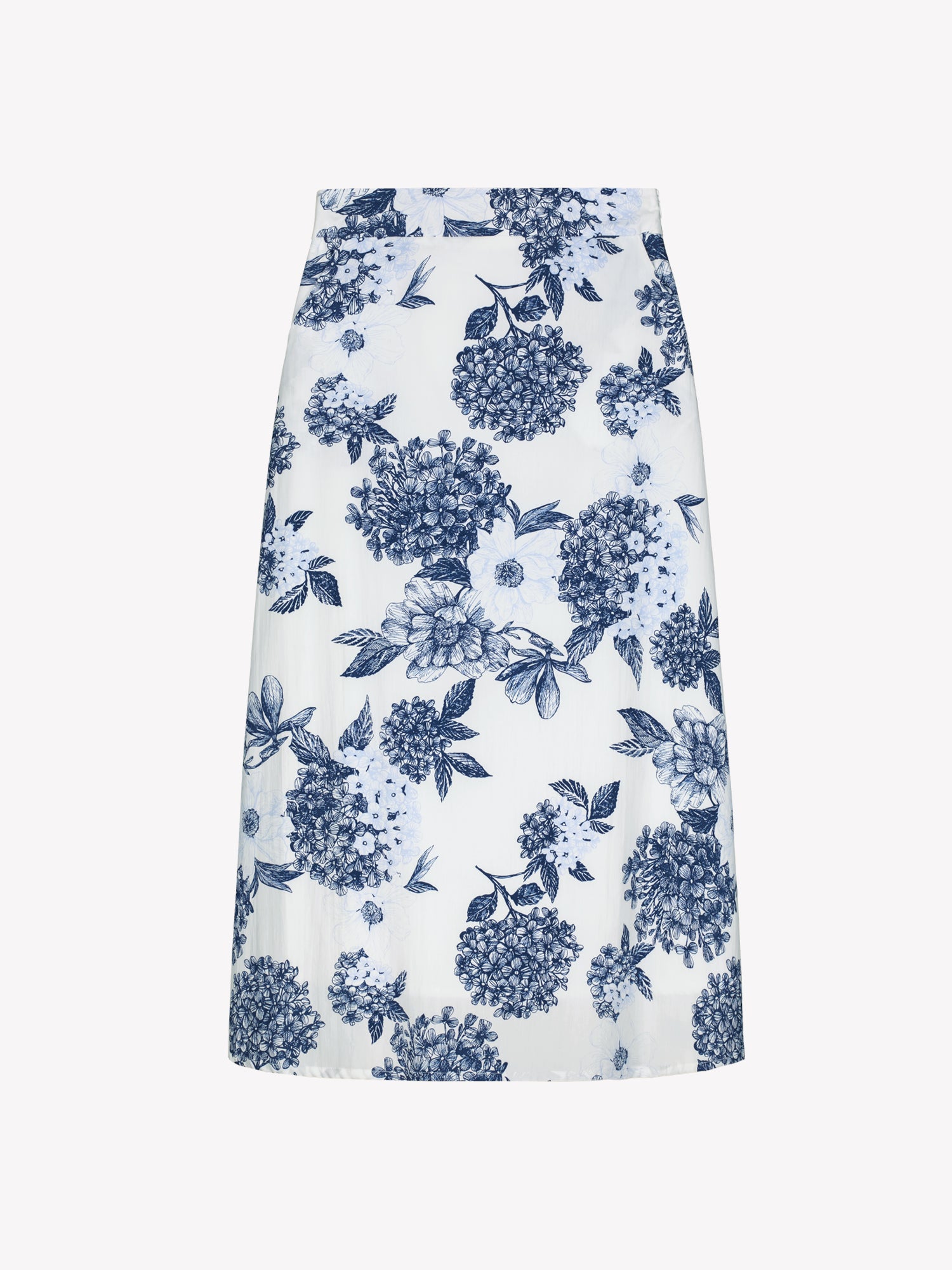 Nanso charming floral patterned Palatsi skirt, featuring a striking blue and white pattern in a product picture.