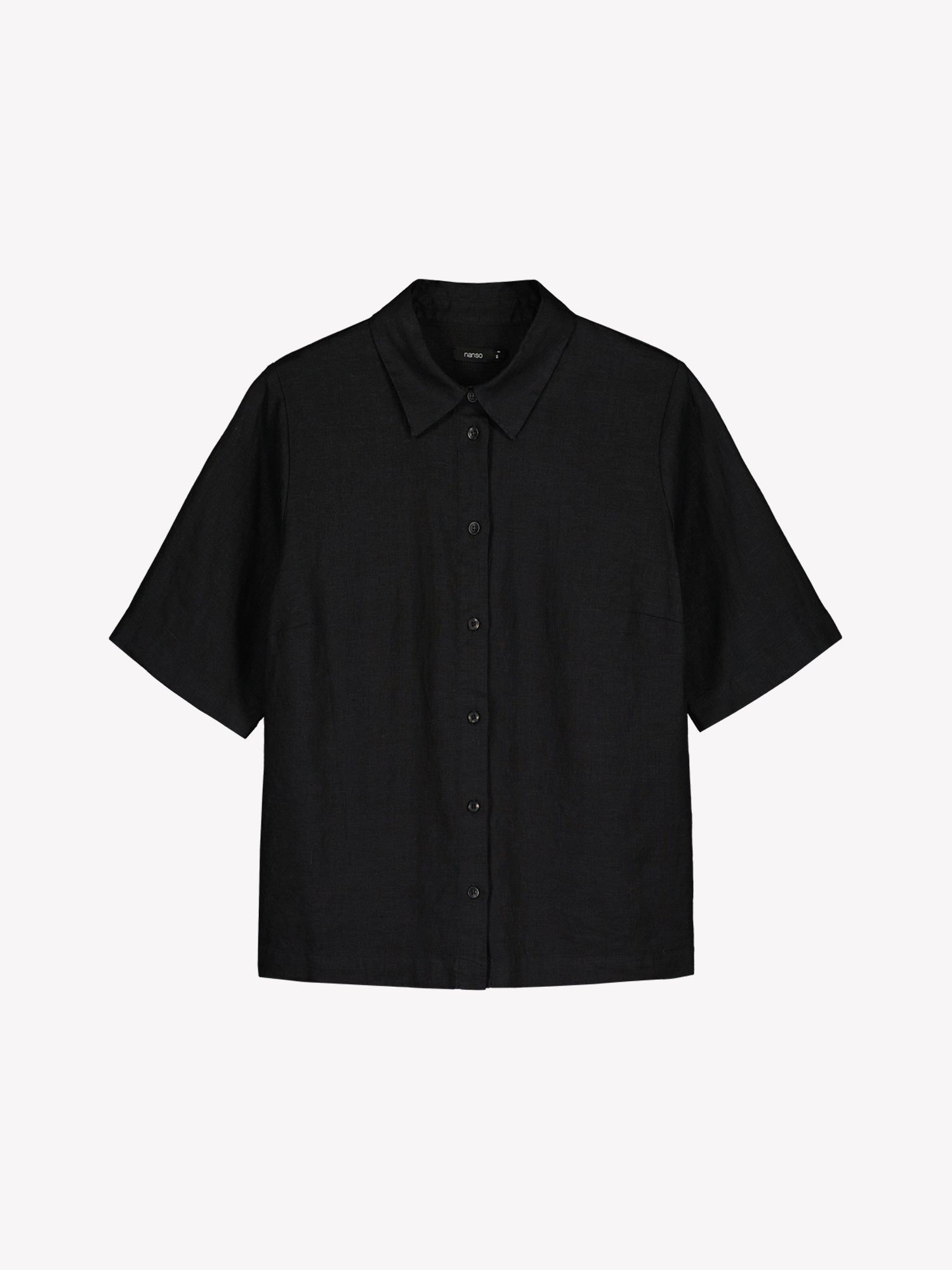 Nanso women's relaxed black Liine linen shirt, crafted from breathable linen in a product picture