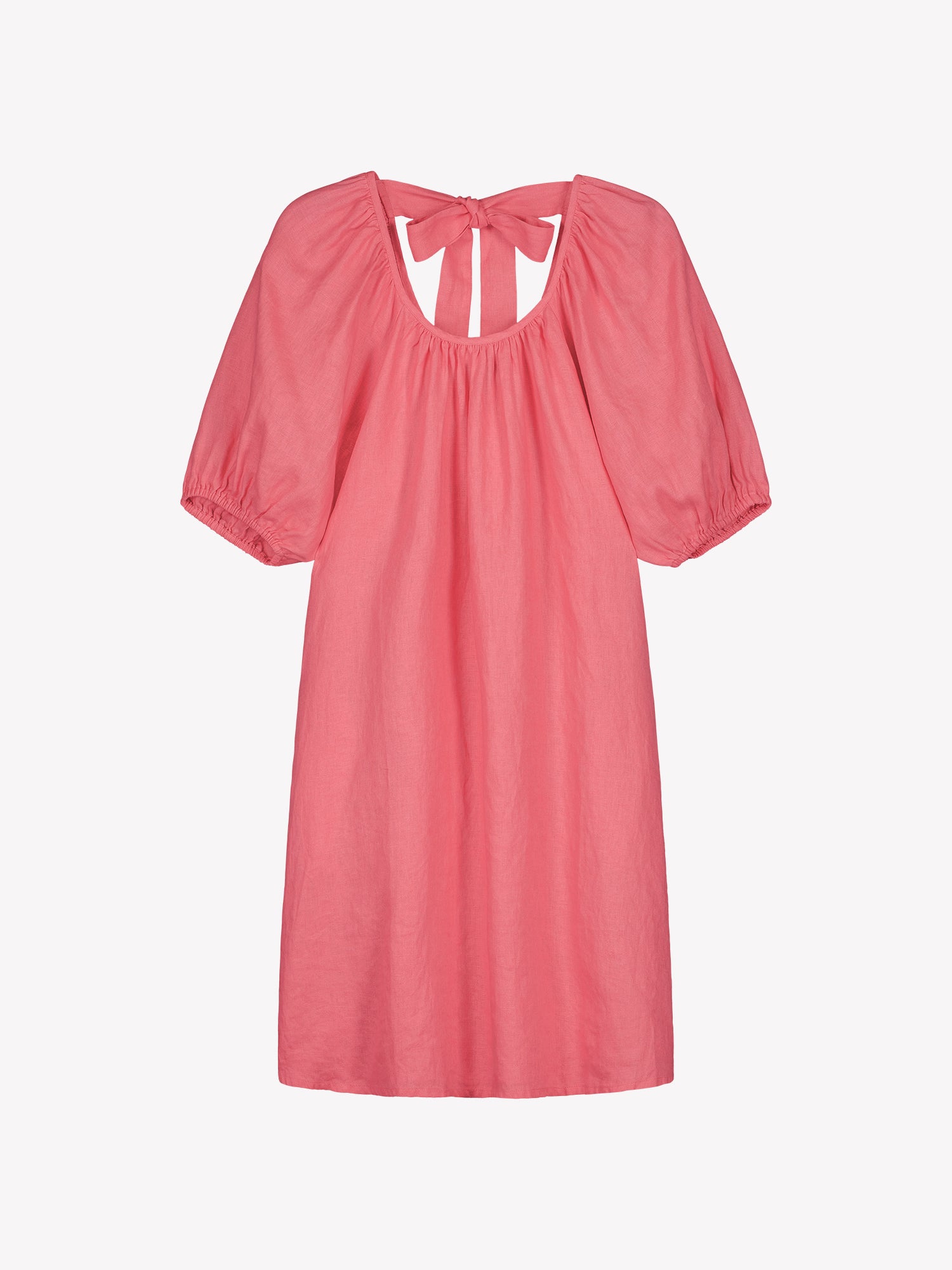 Nanso women’s beautifully relaxed pink Donna linen dress. This airy short dress features a softly gathered open back neckline, finished with a tie-back bow detail. In a product picture