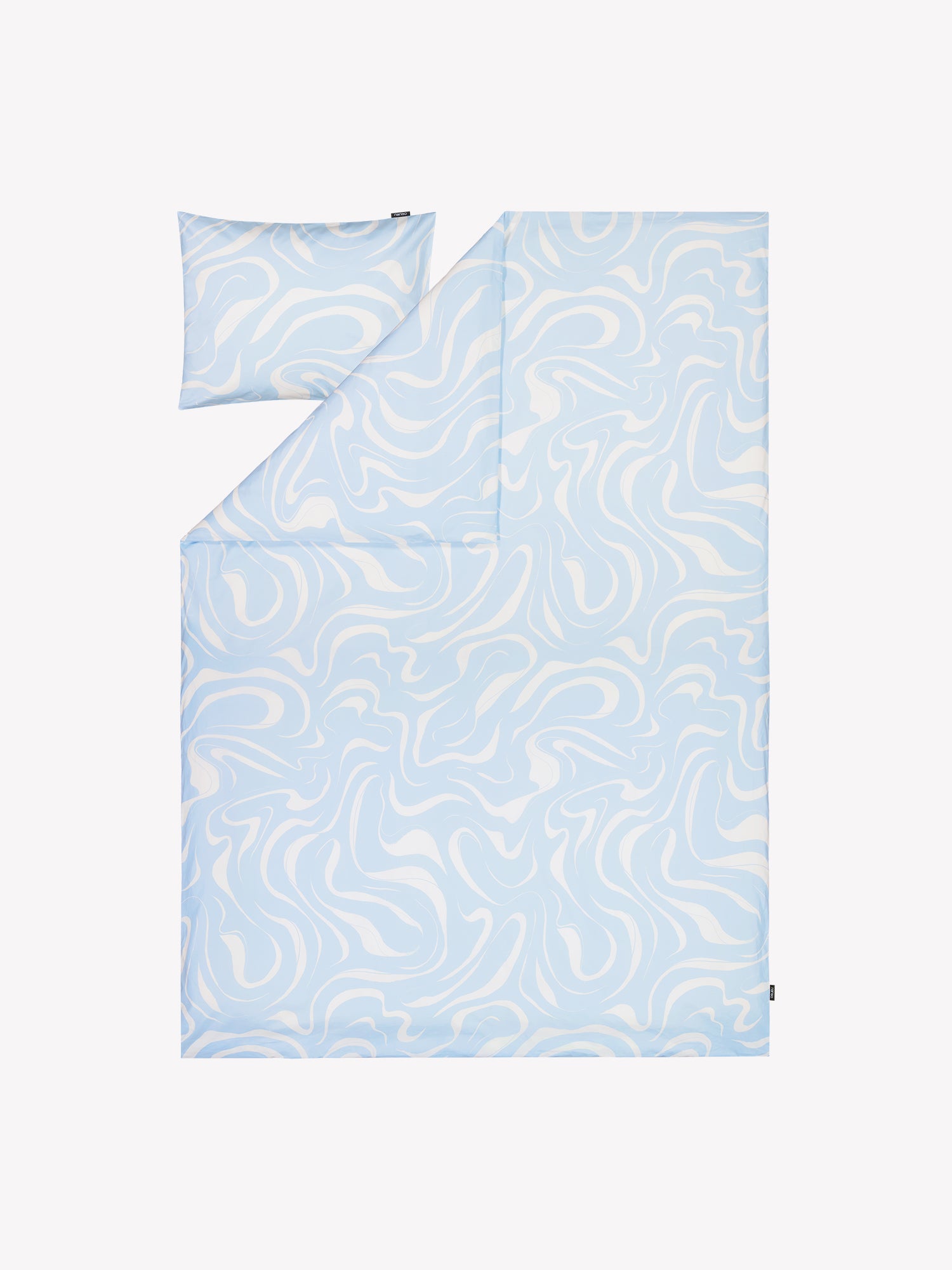 The Vesi Duvet Cover set in a product picture. 