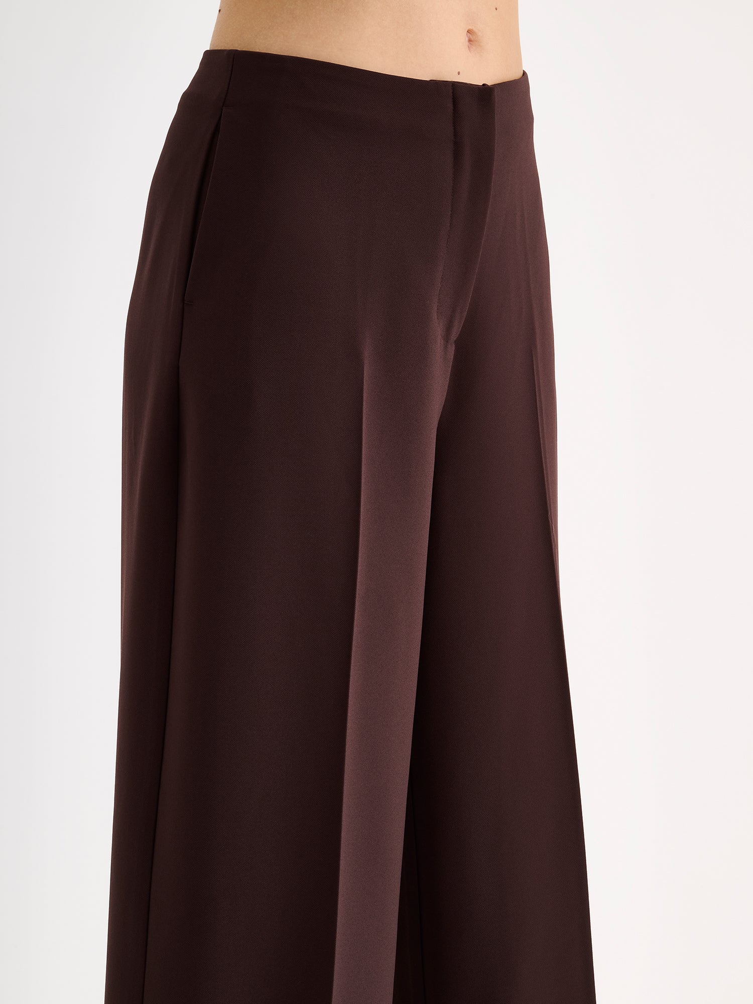 Nanso womens elegant and timeless wide-leg EEVA trousers in a rich brown shade