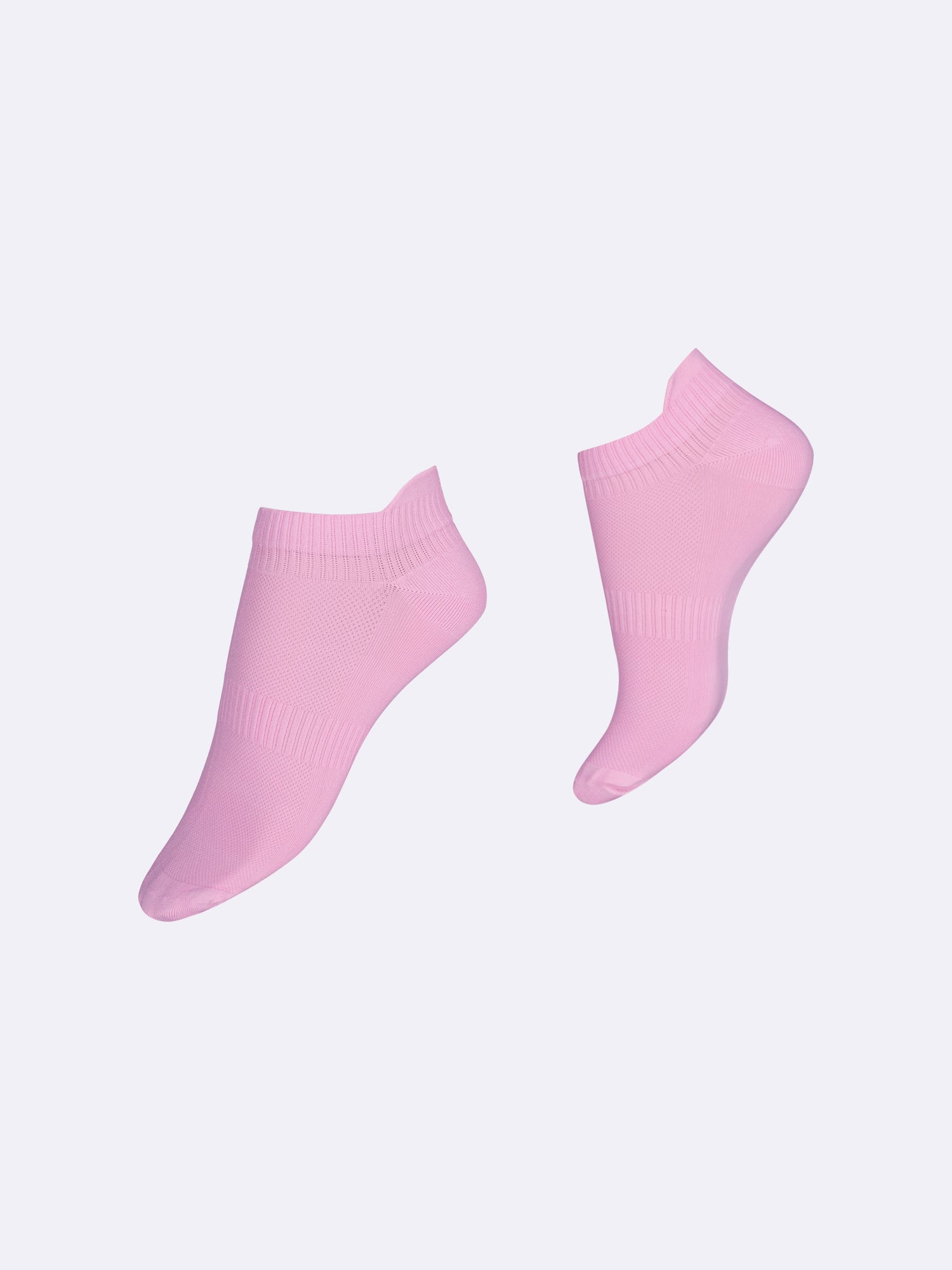Vogue women's sporty sneaker socks in pink pair.