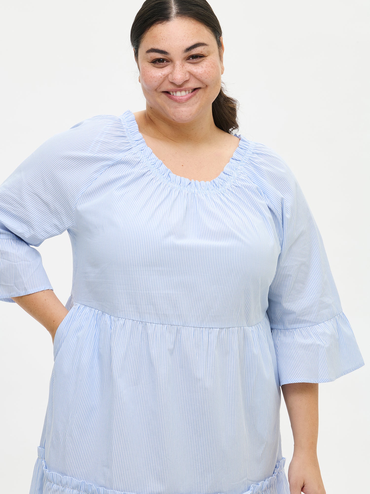 Nanso women's striped blue Luotsi dress in size 46 from the front, close up.