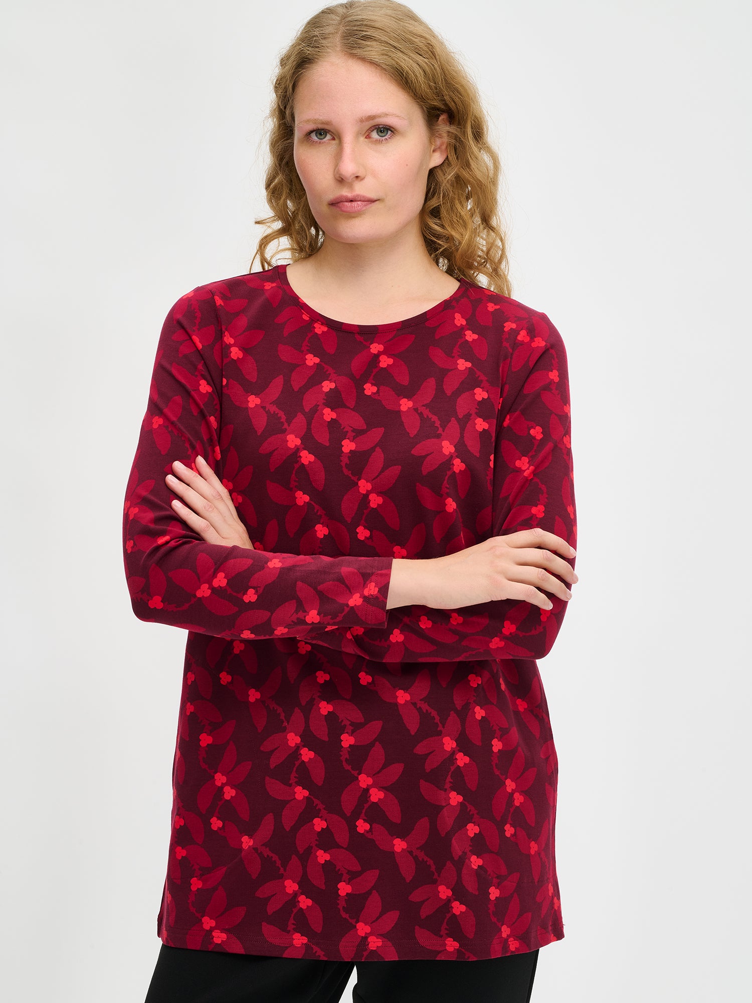 Nanso women’s Vieno tunic in soft cotton knit with red floral print, close-up