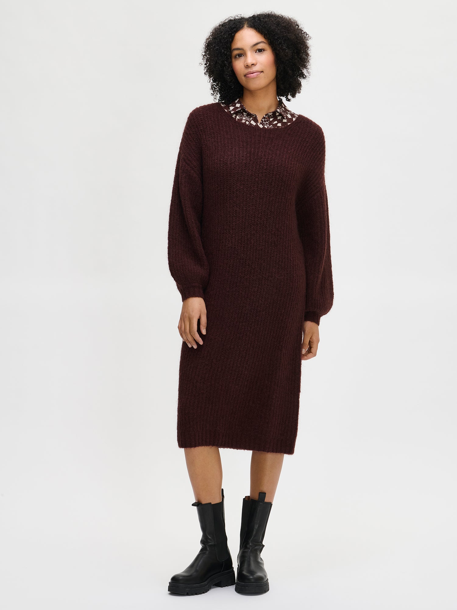 Nanso's luxurious dark brown Karamelli knit dress front