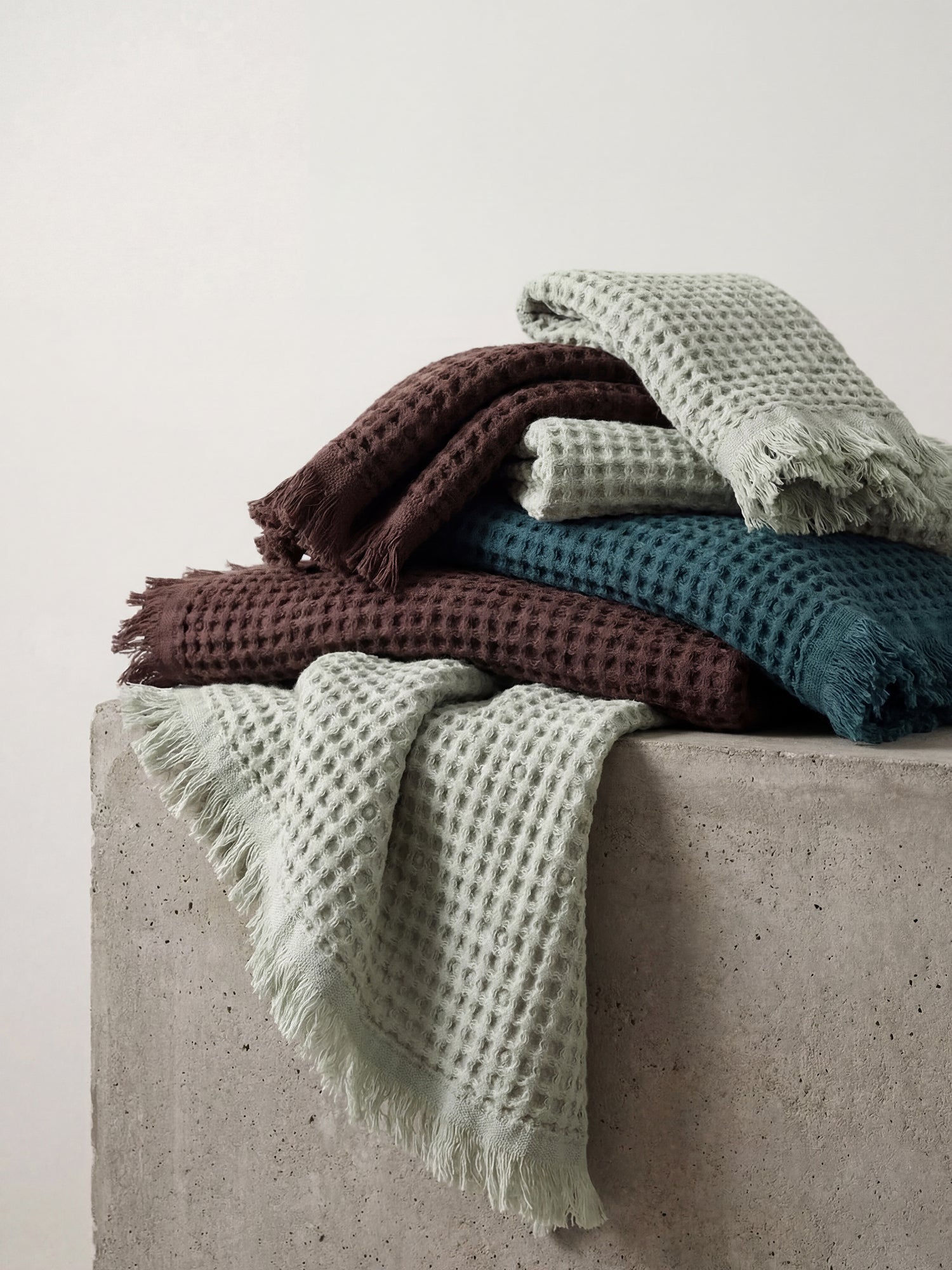 Cosy home decor picture of Nanso's Vohveli Waffle towels